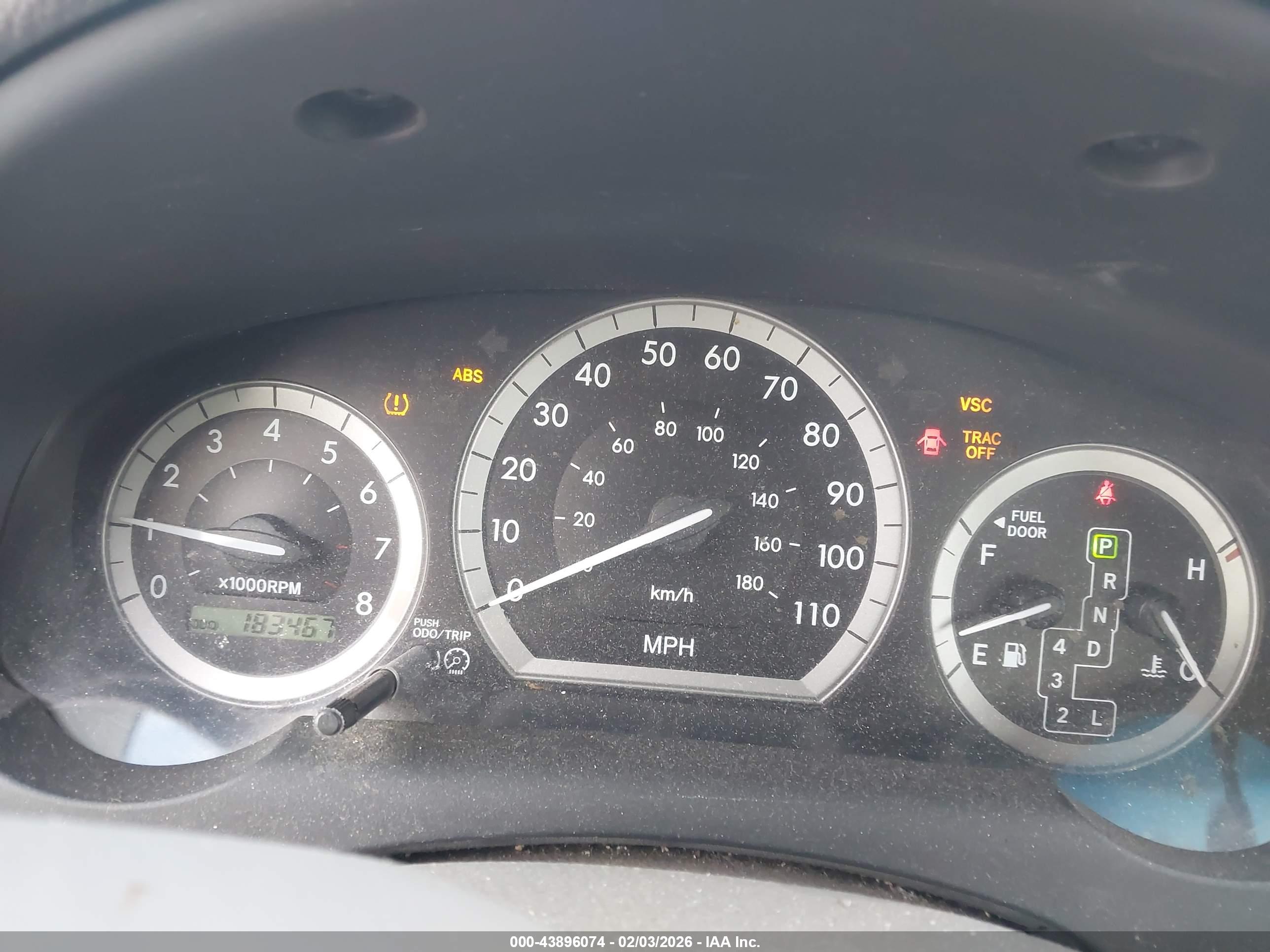 TOYOTA SIENNA image 7