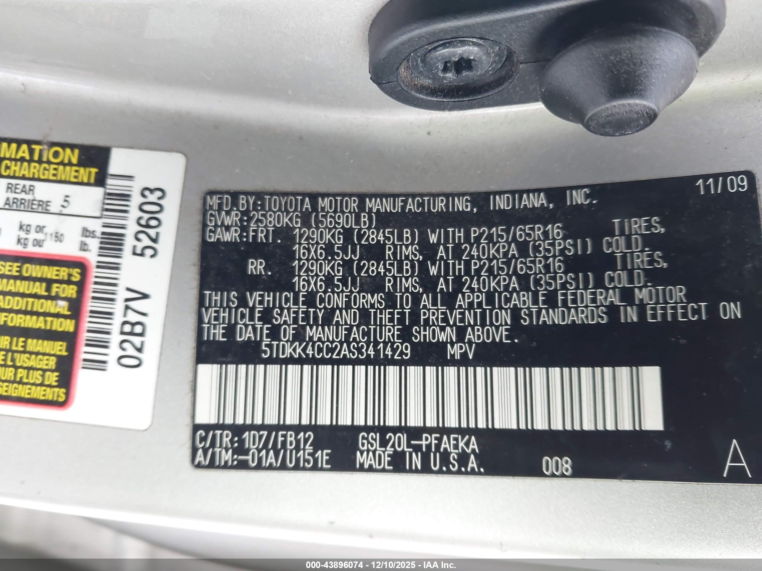 TOYOTA SIENNA image 9