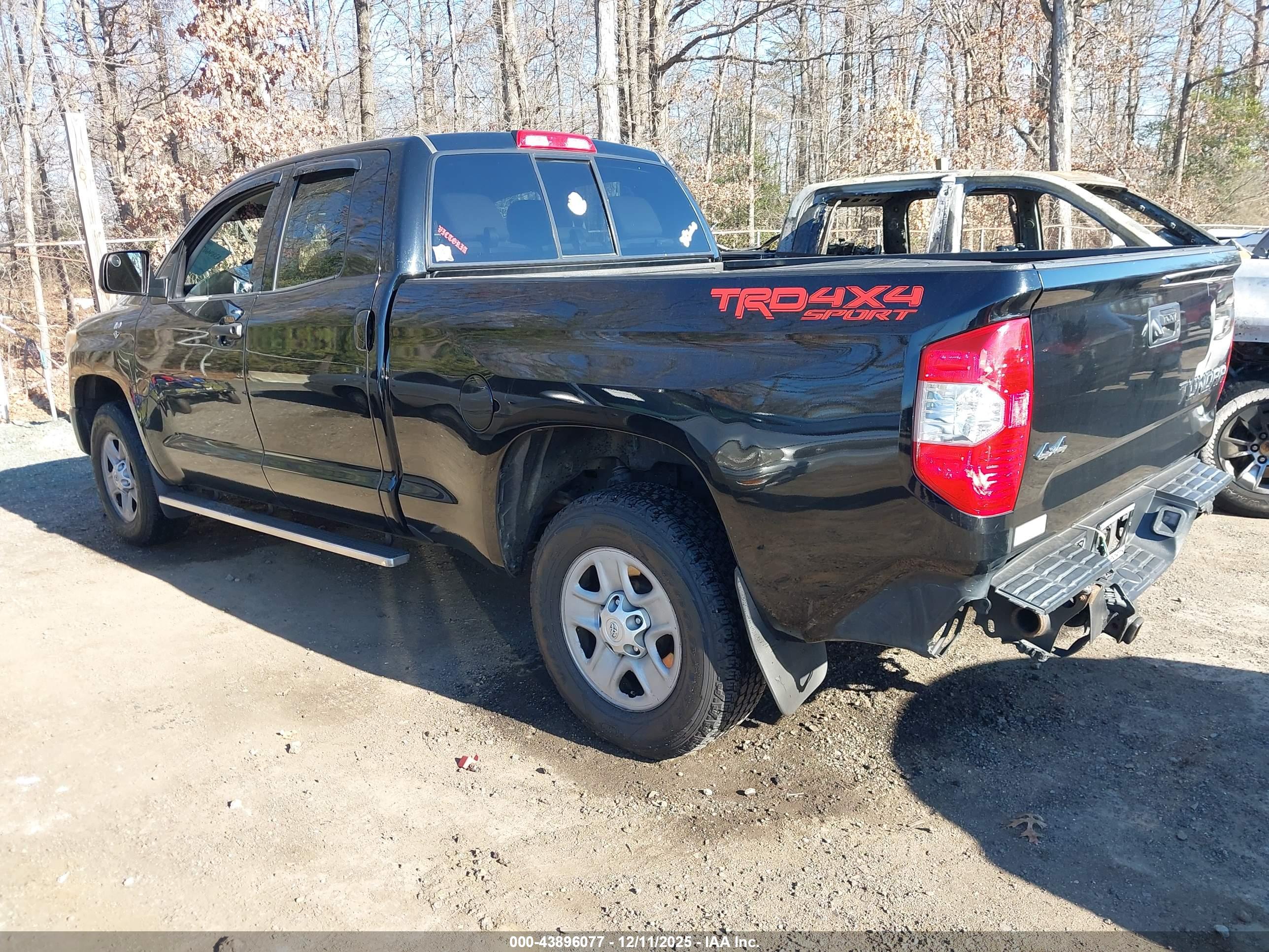 TOYOTA TUNDRA image 3