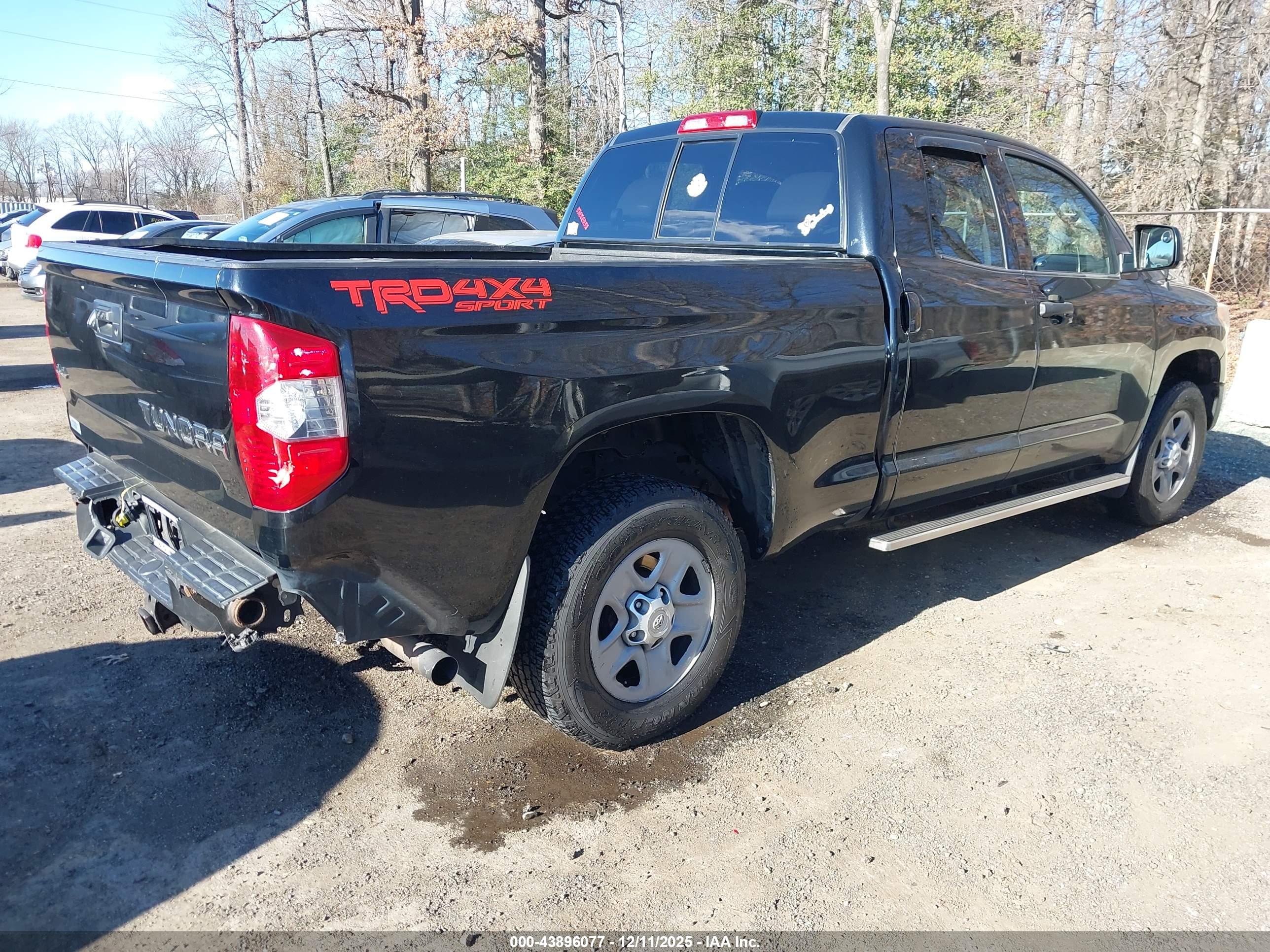 TOYOTA TUNDRA image 4