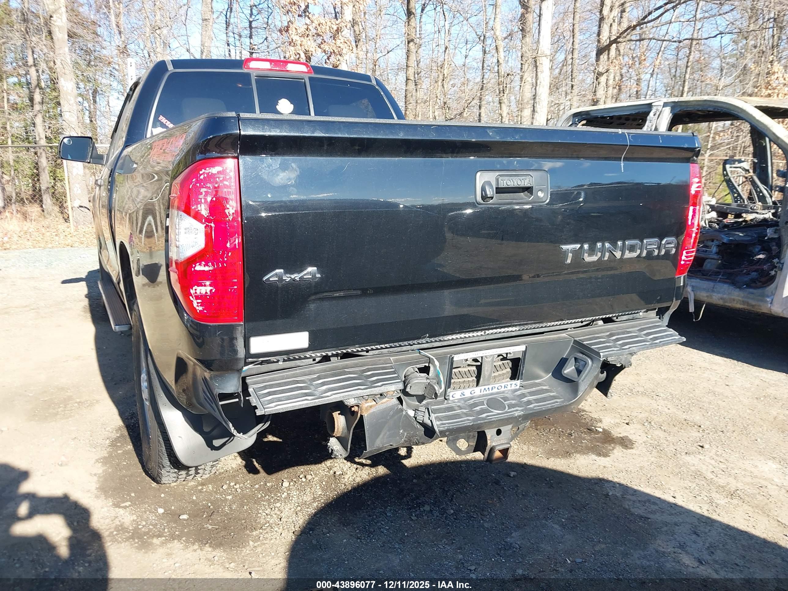 TOYOTA TUNDRA image 6