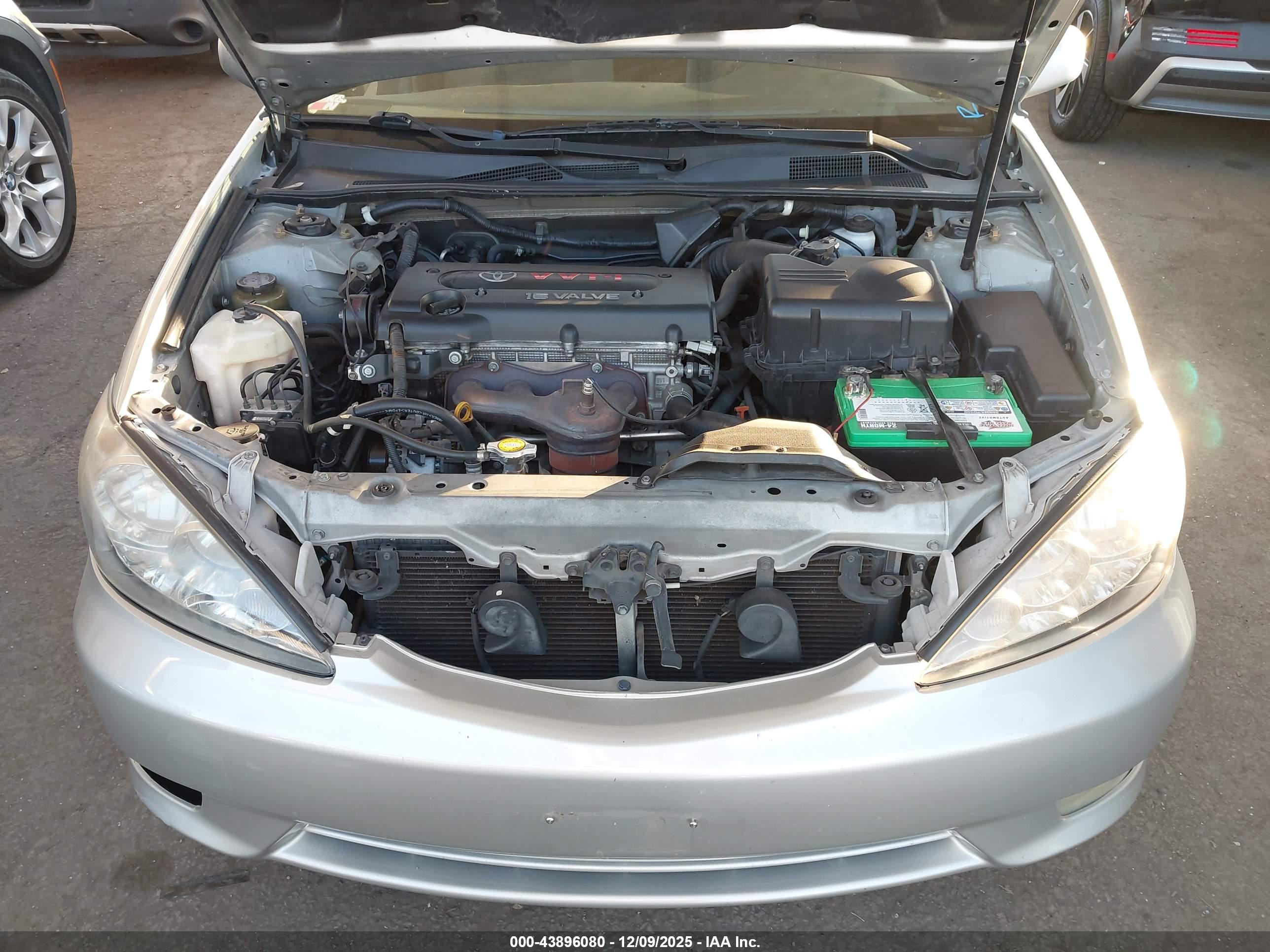 TOYOTA CAMRY image 10