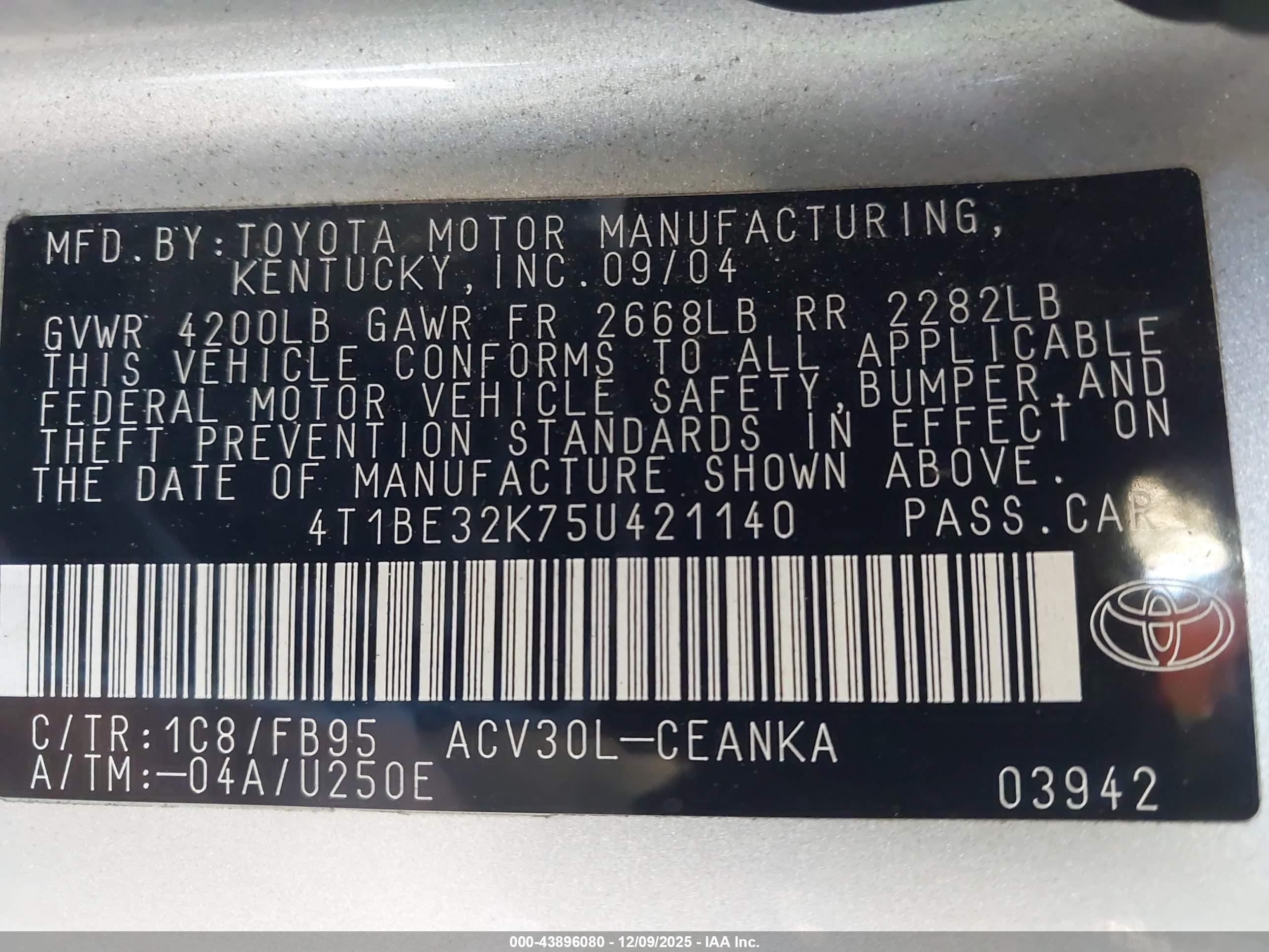 TOYOTA CAMRY image 9