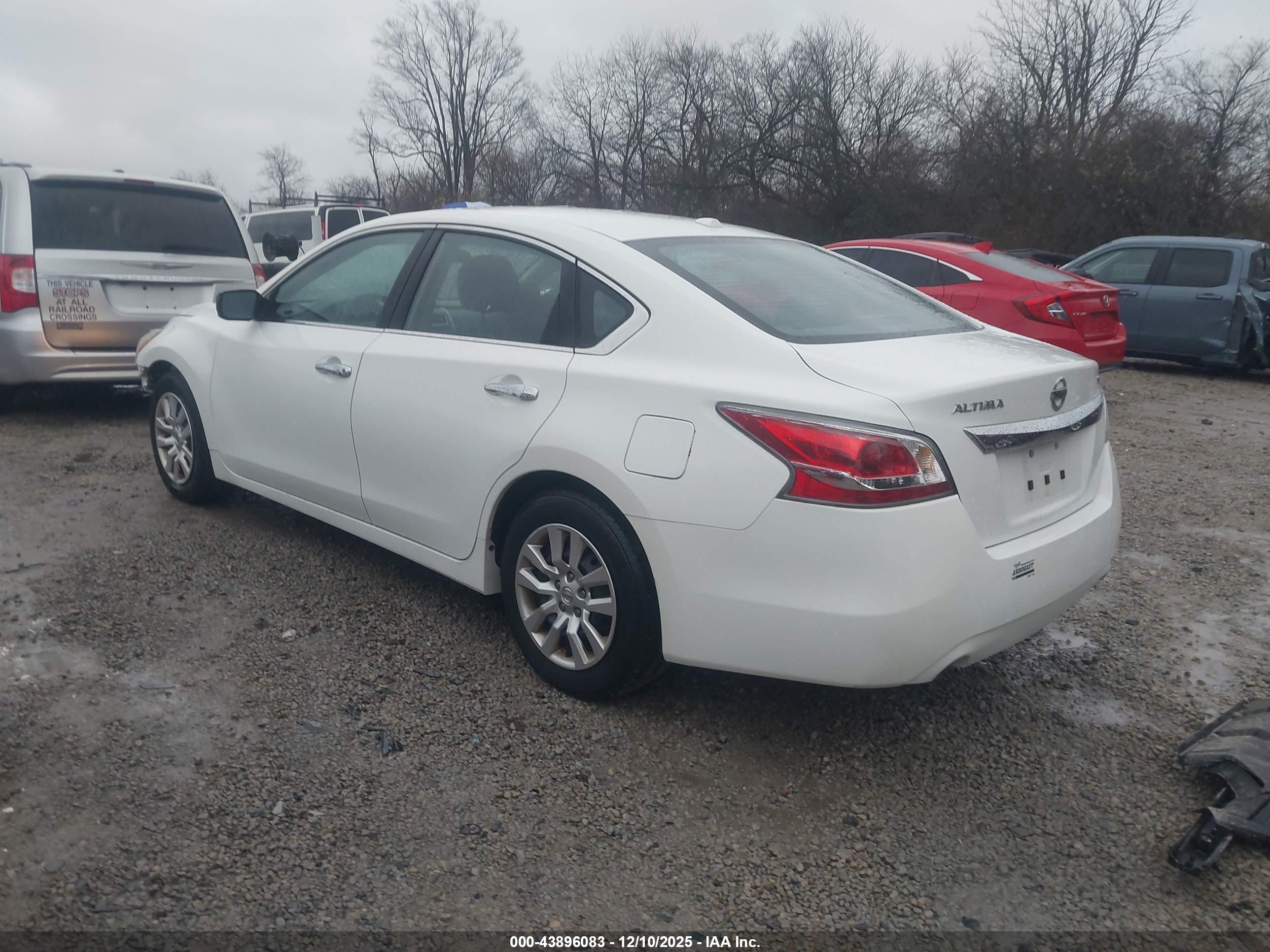 NISSAN ALTIMA image 3