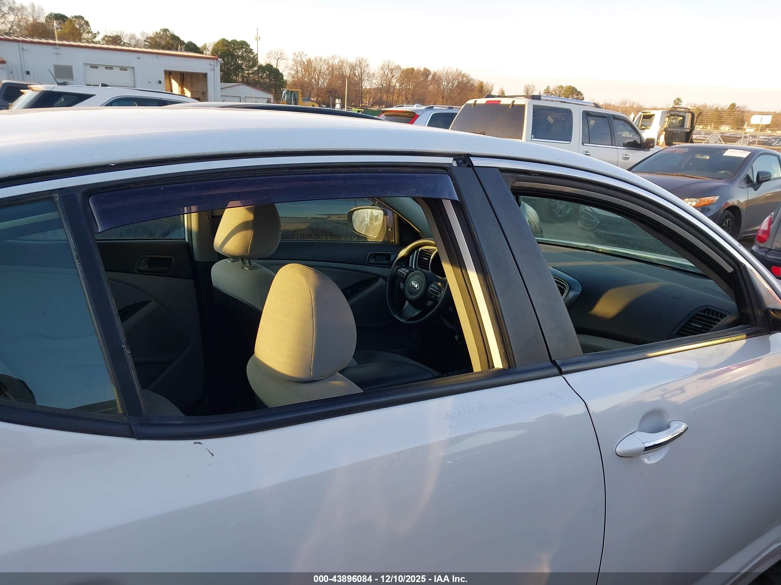KIA OPTIMA image 6