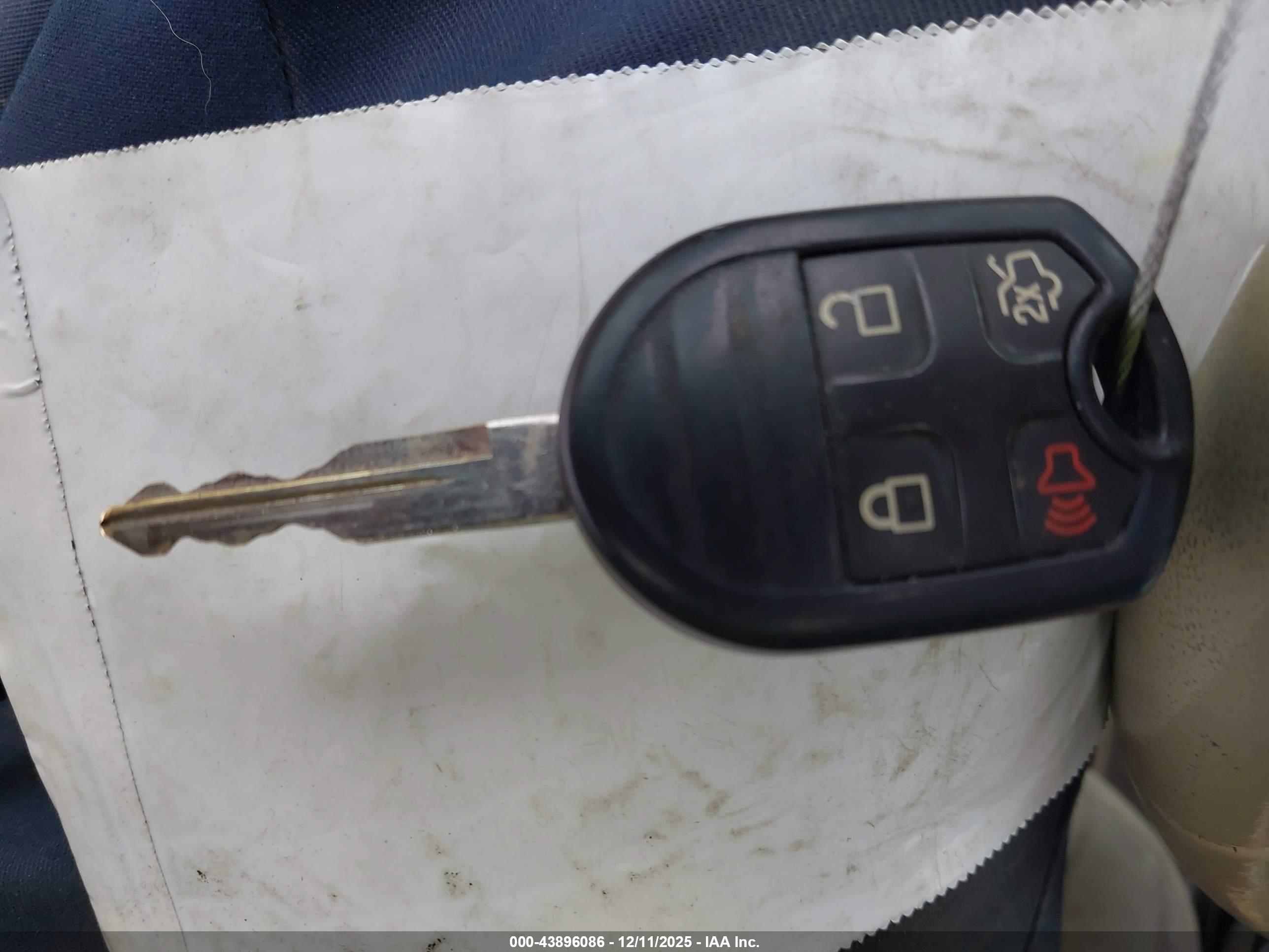 FORD ESCAPE image 11