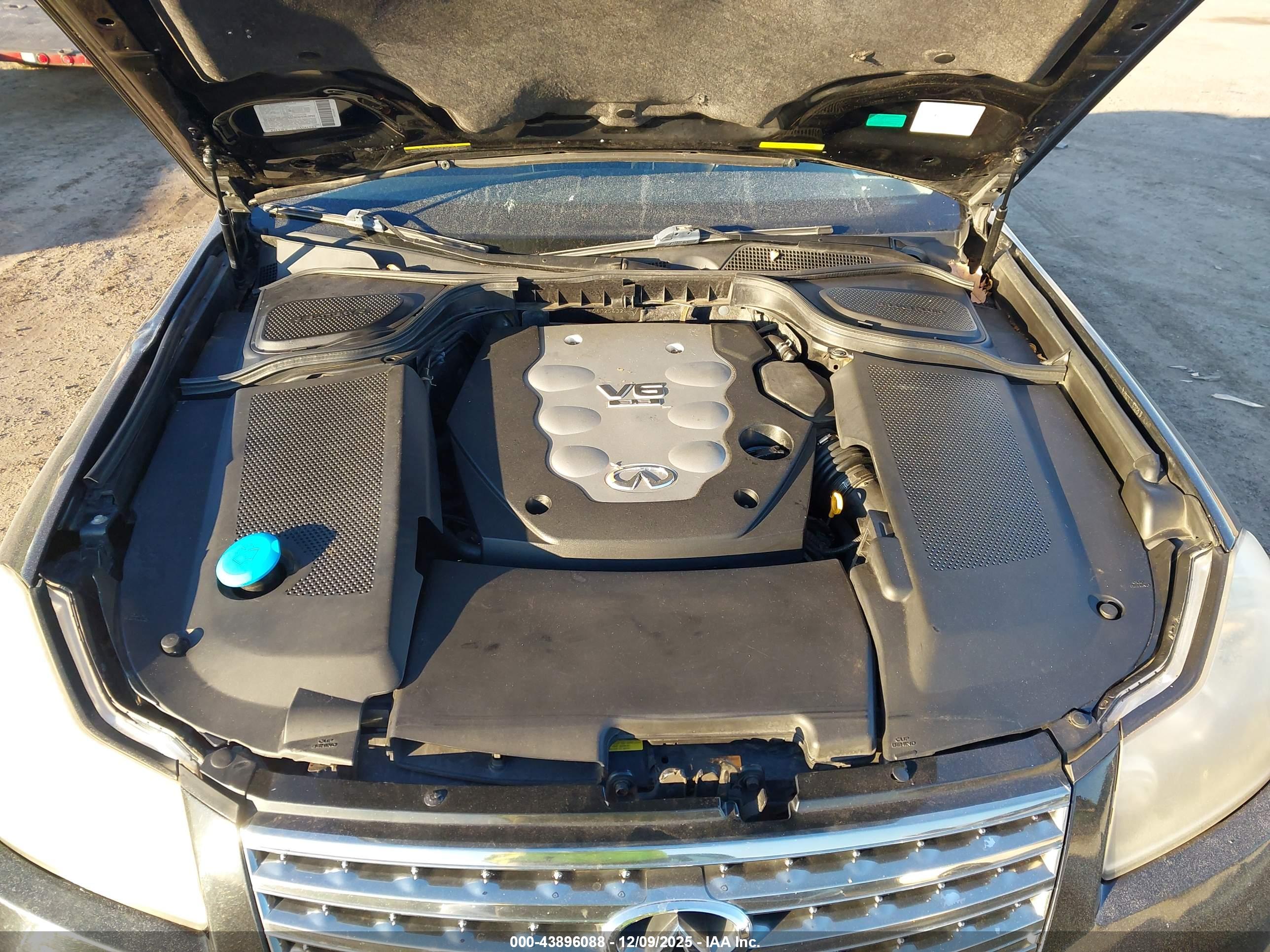INFINITI M35X image 10