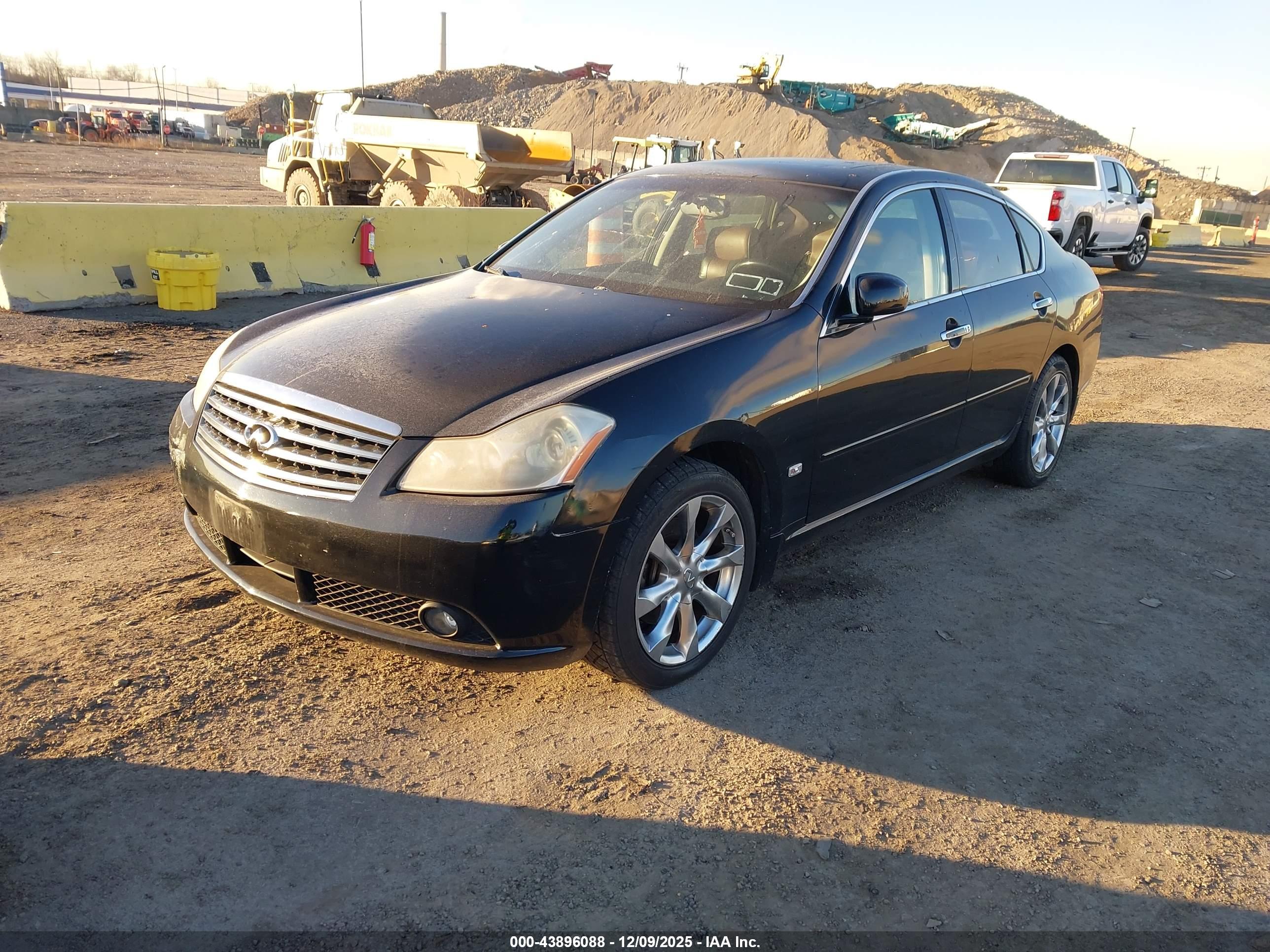 INFINITI M35X image 2