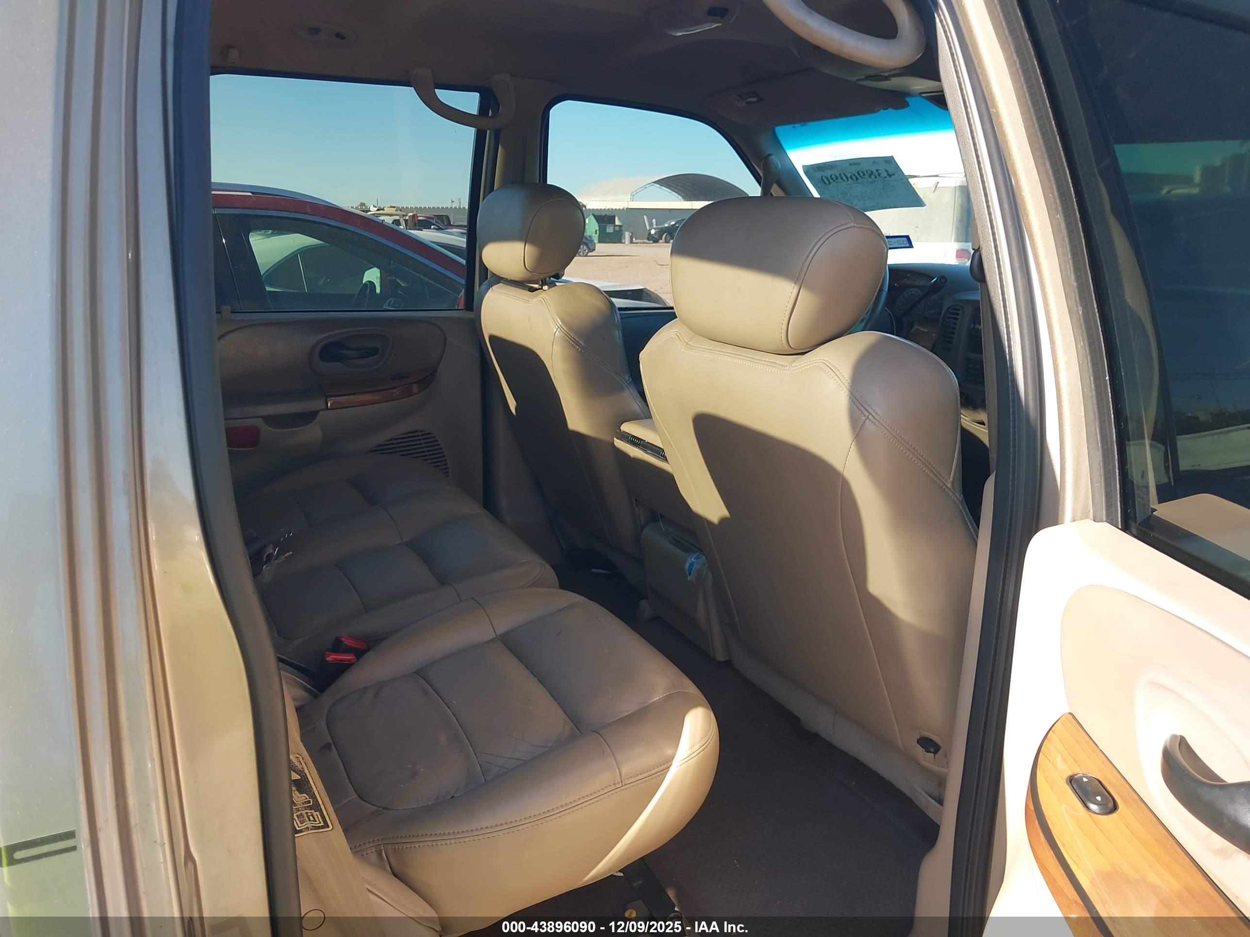 FORD F-150 image 8