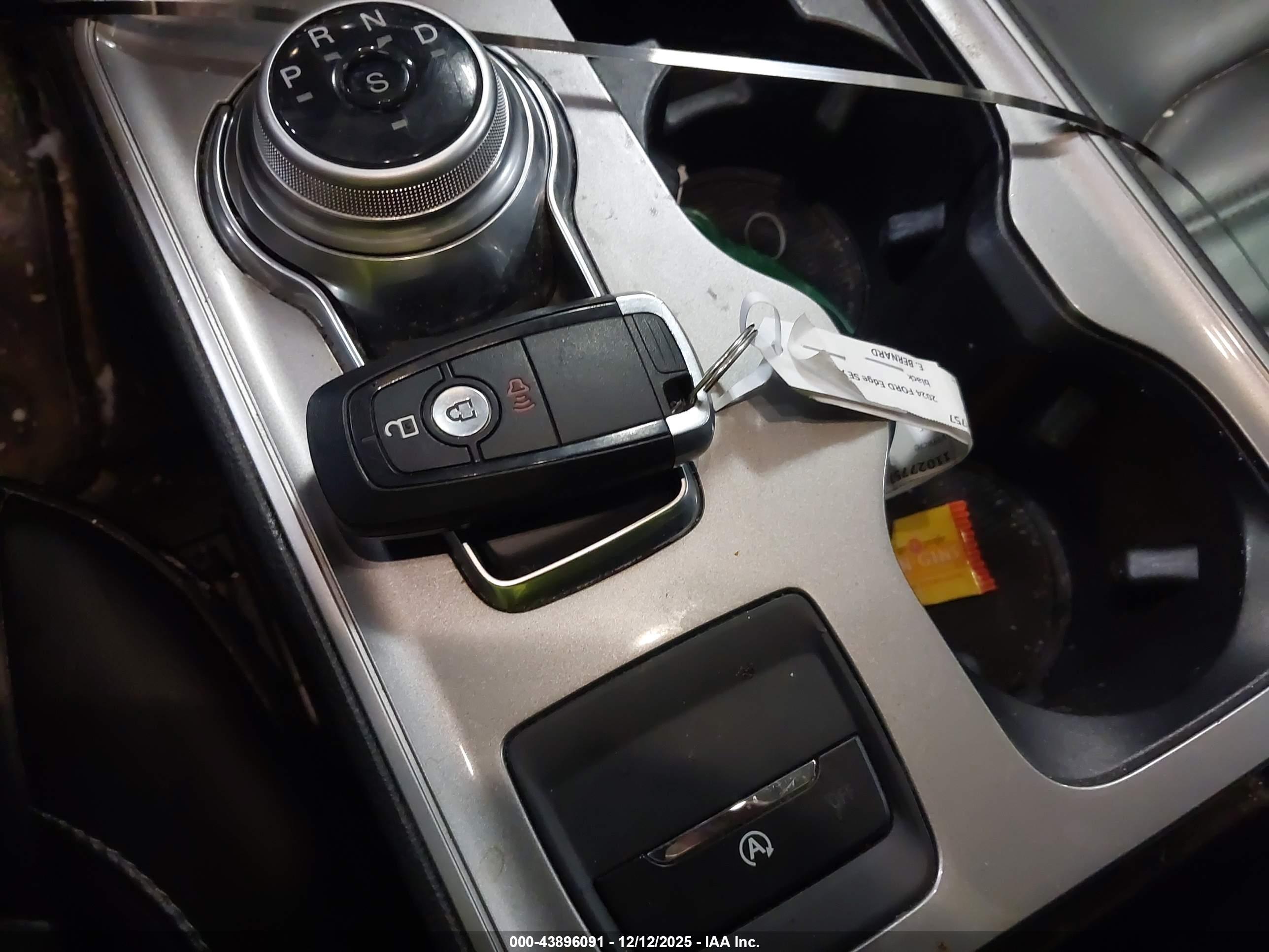 FORD EDGE image 11