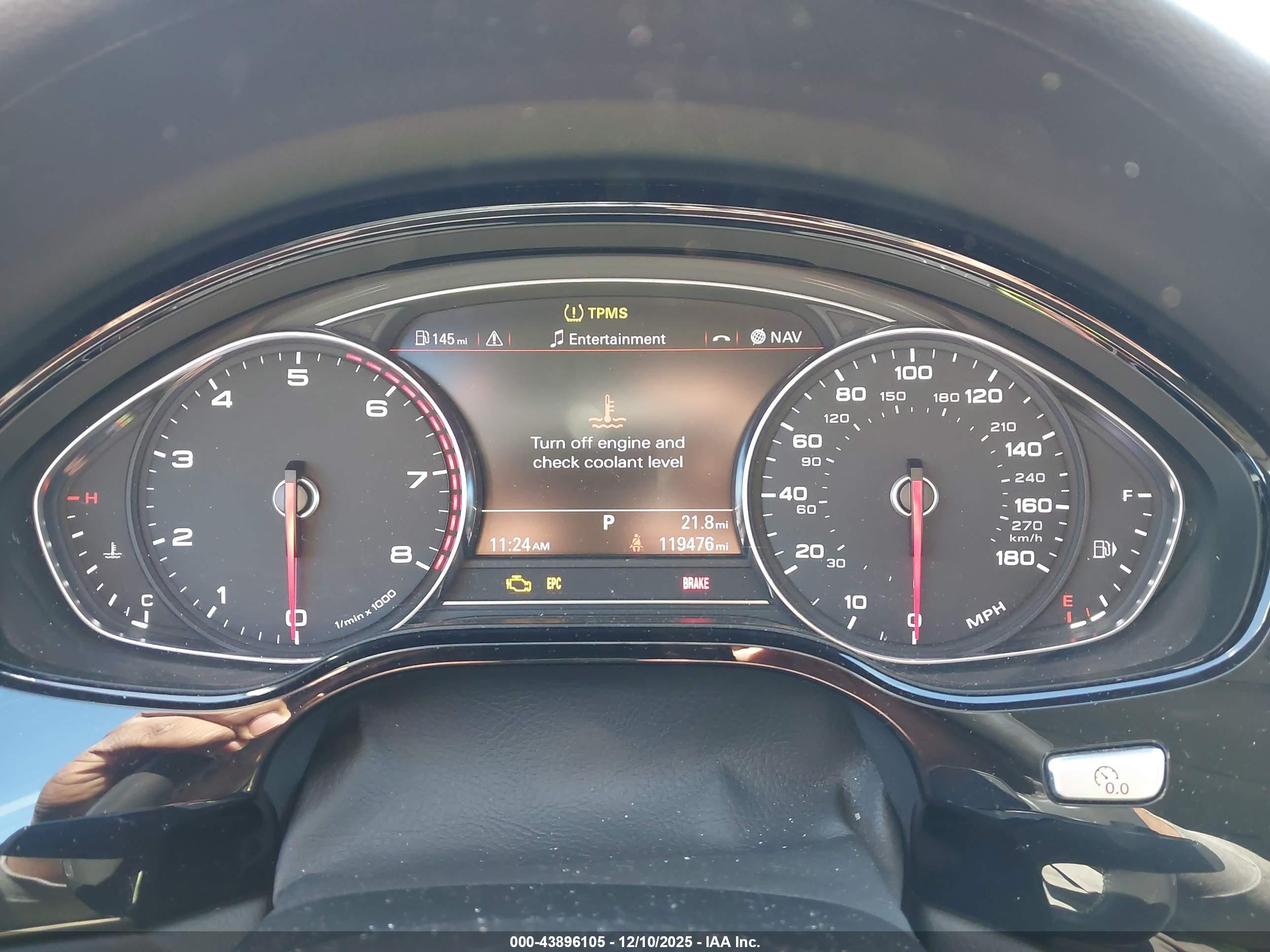 AUDI A8 image 7