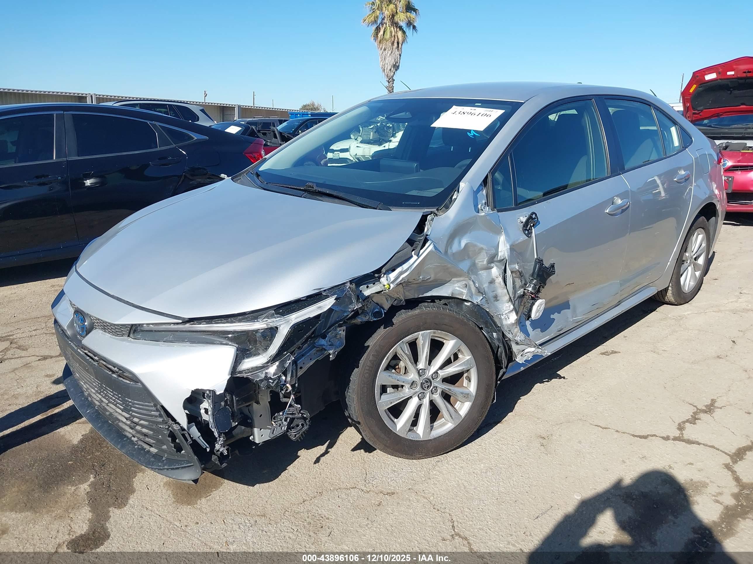 TOYOTA COROLLA image 2
