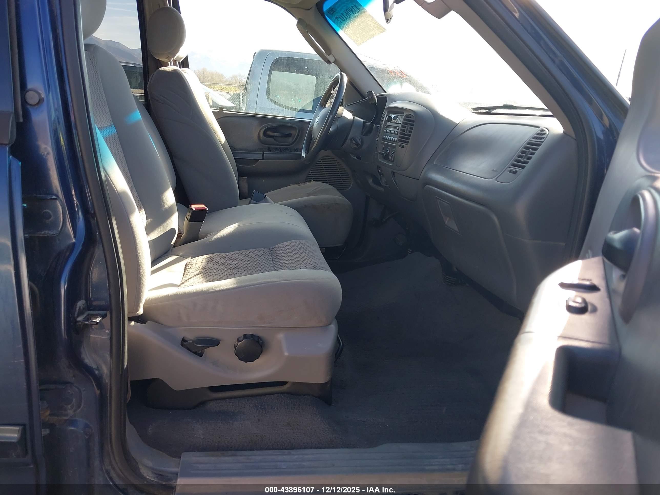 FORD F-150 image 5