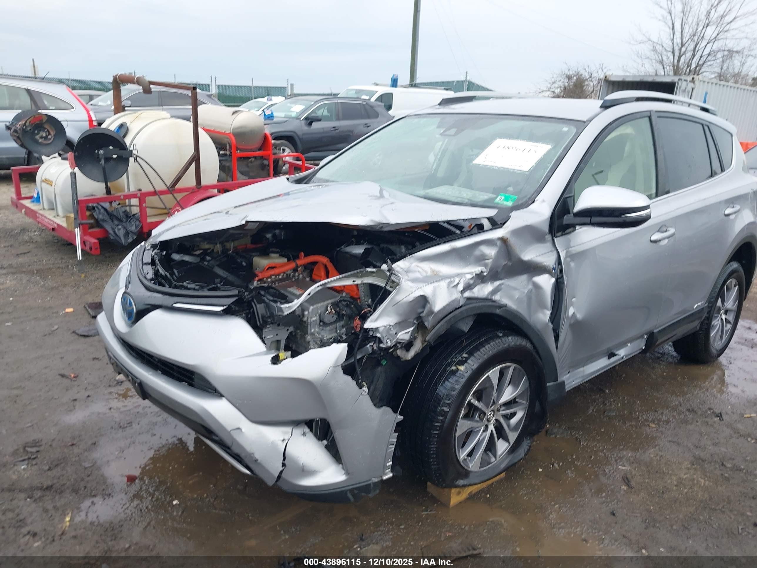 TOYOTA RAV4 image 6