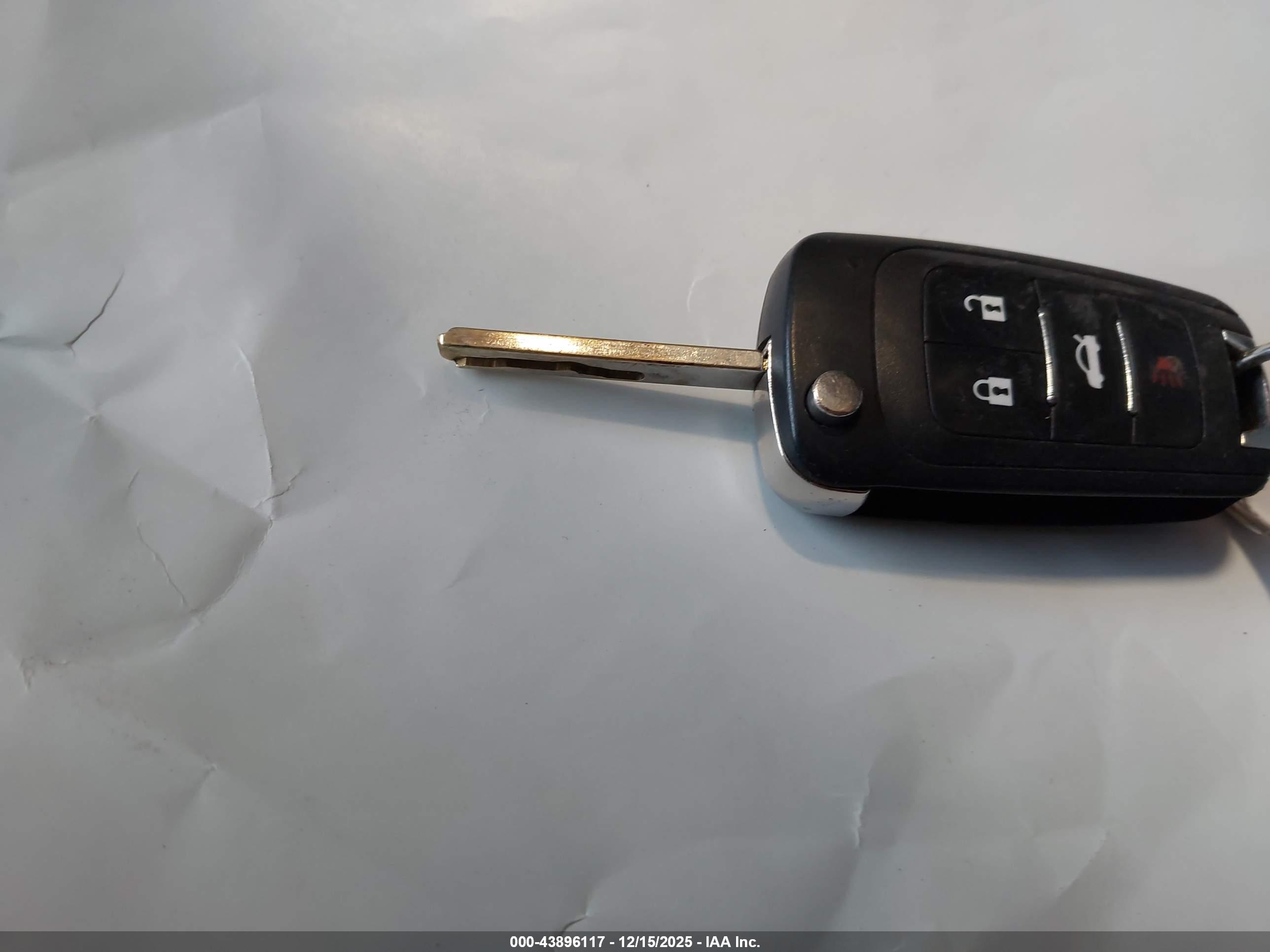 CHEVROLET EQUINOX image 11
