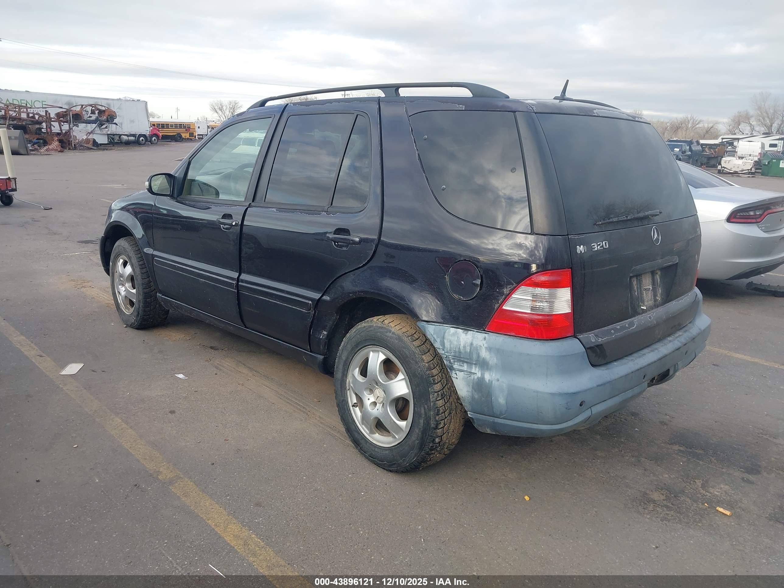 MERCEDES-BENZ ML image 3