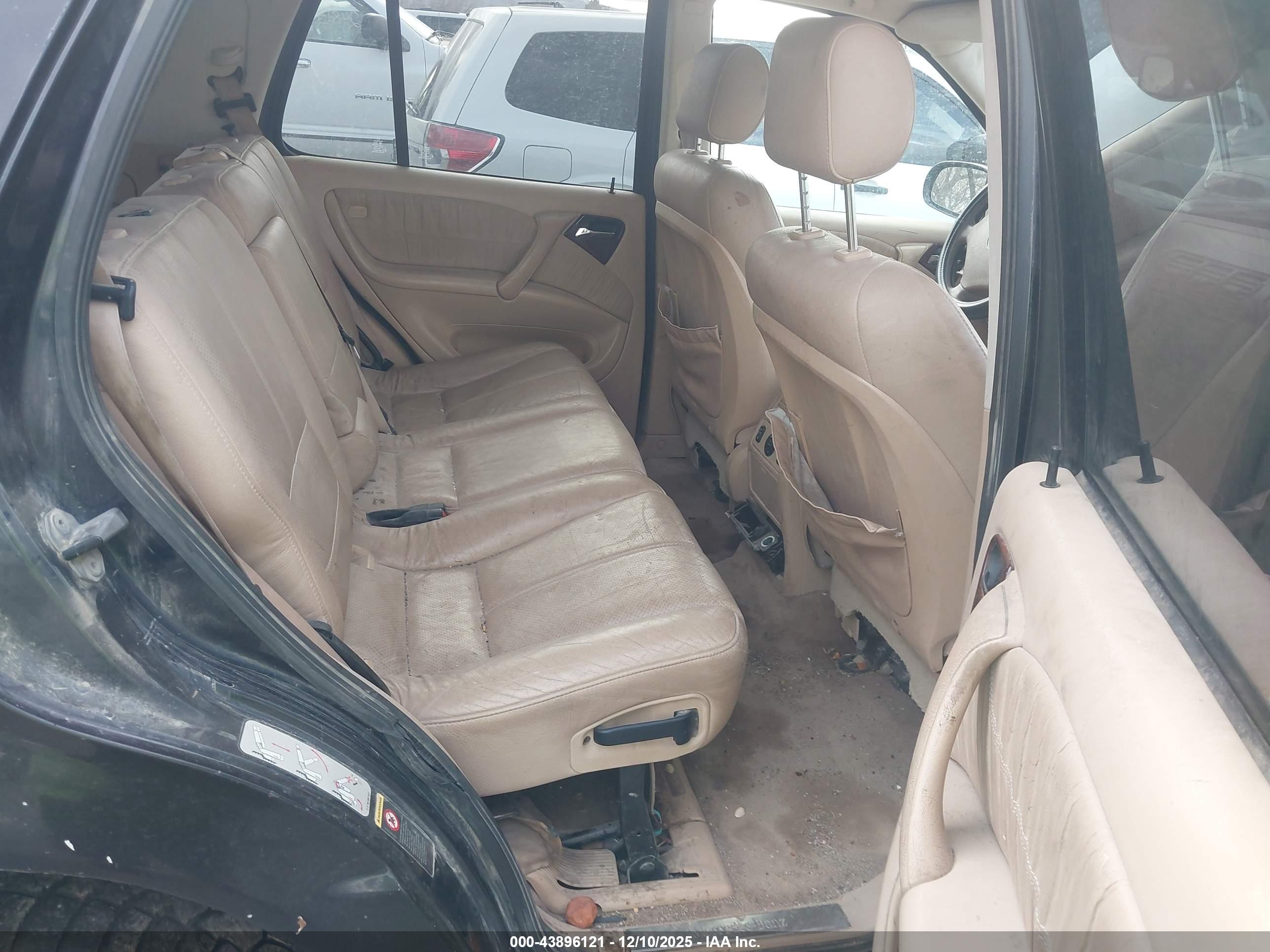 MERCEDES-BENZ ML image 8