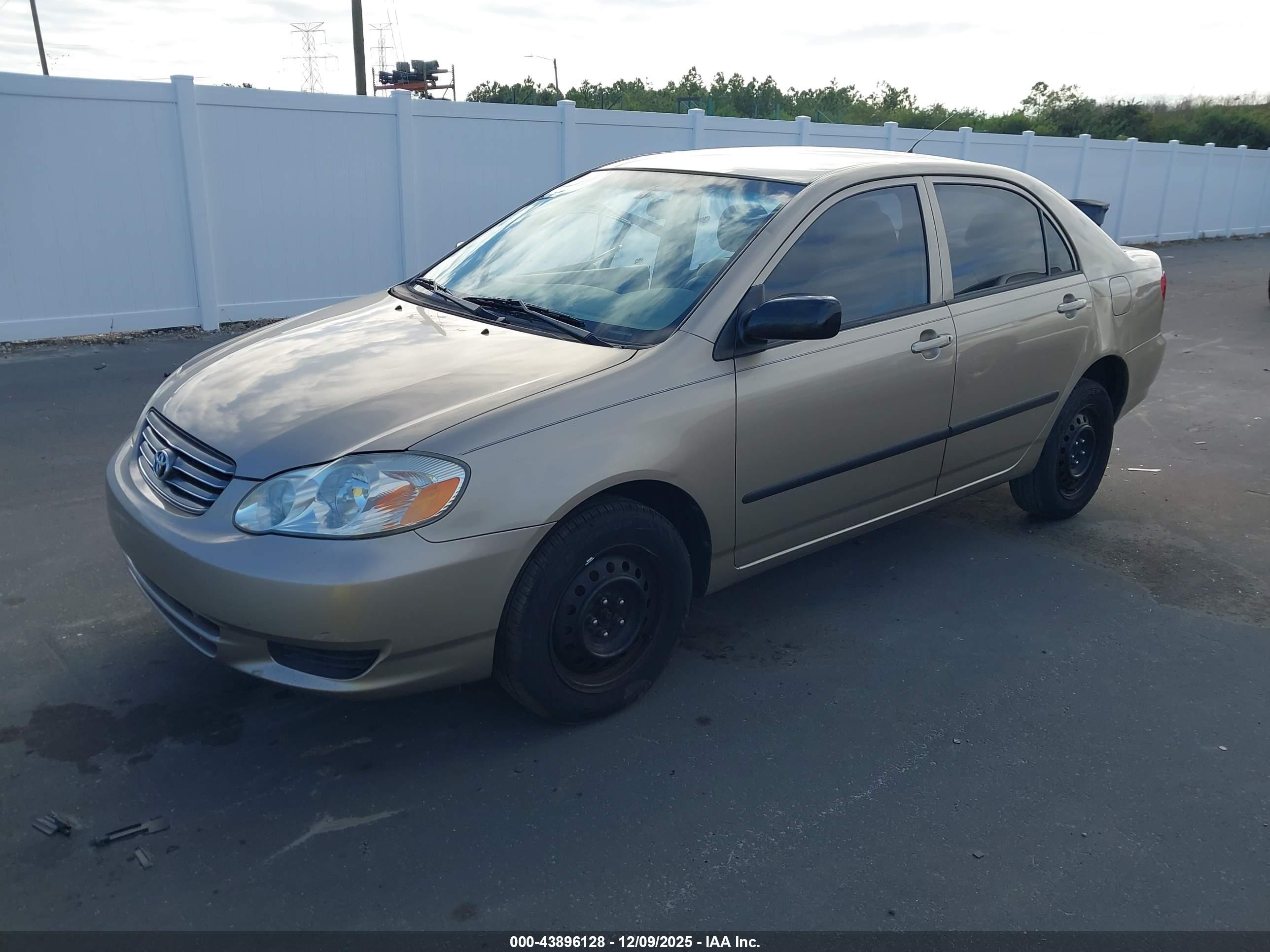 TOYOTA COROLLA image 2
