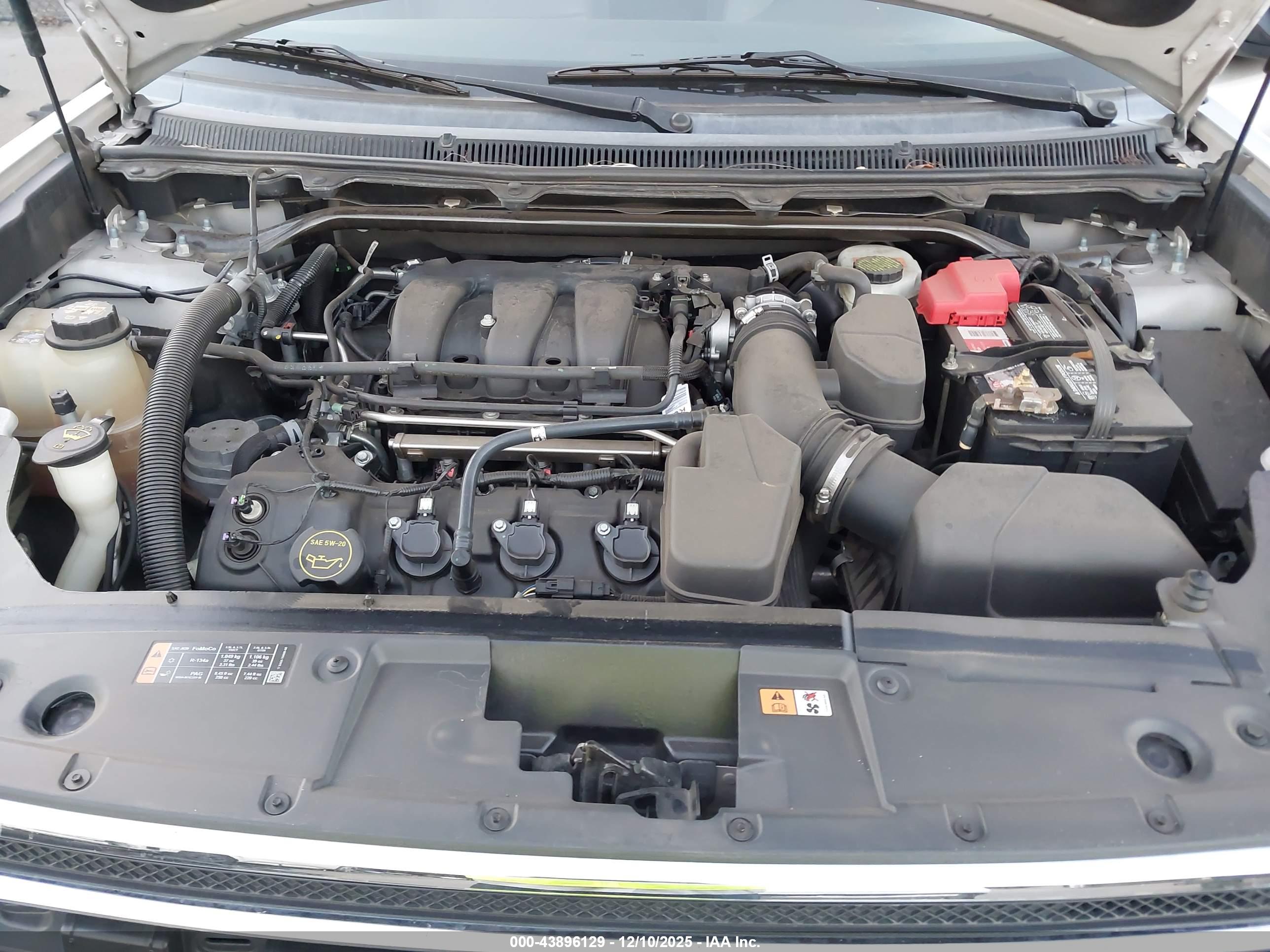 FORD FLEX image 10
