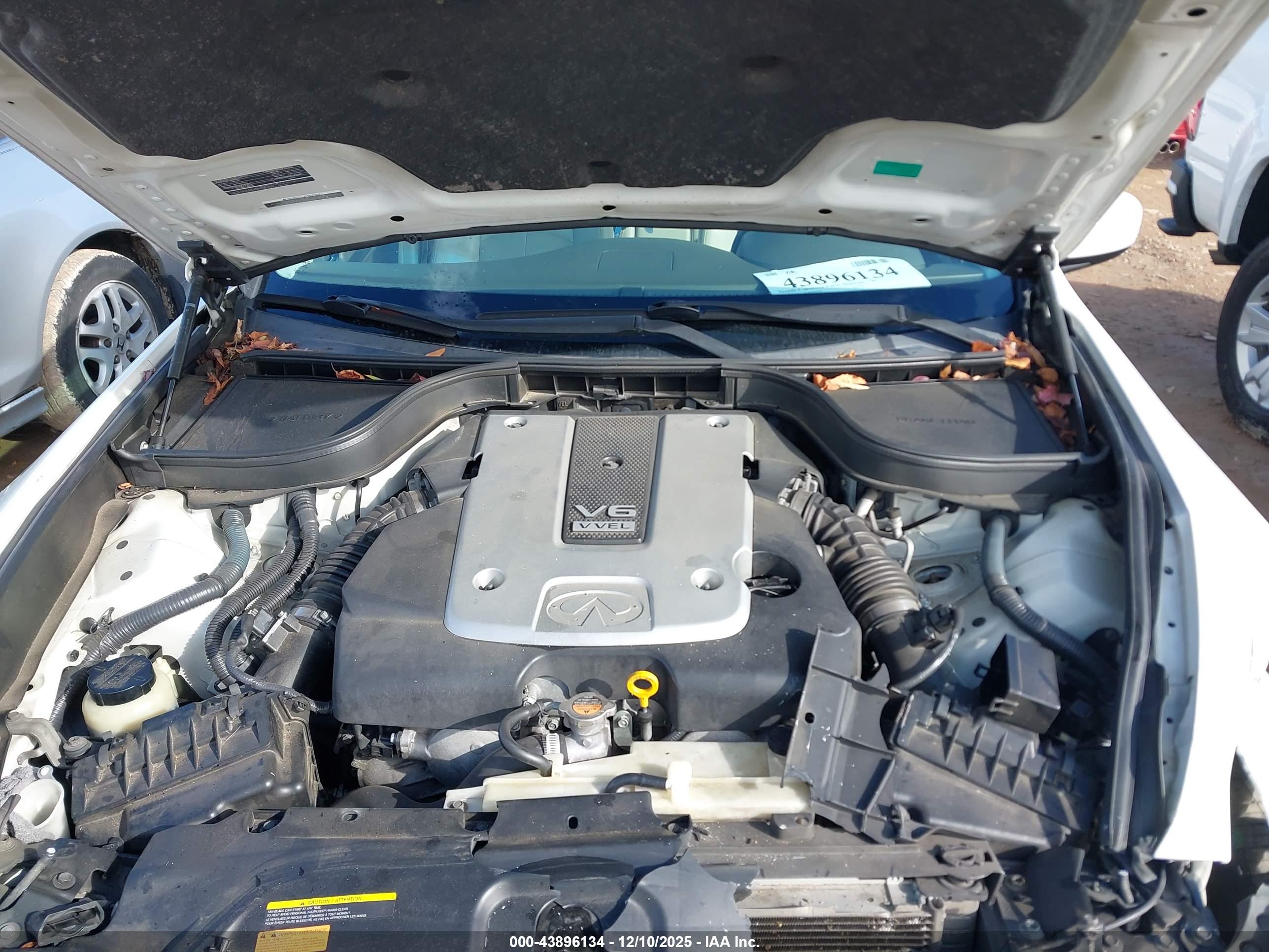 INFINITI G37X image 10
