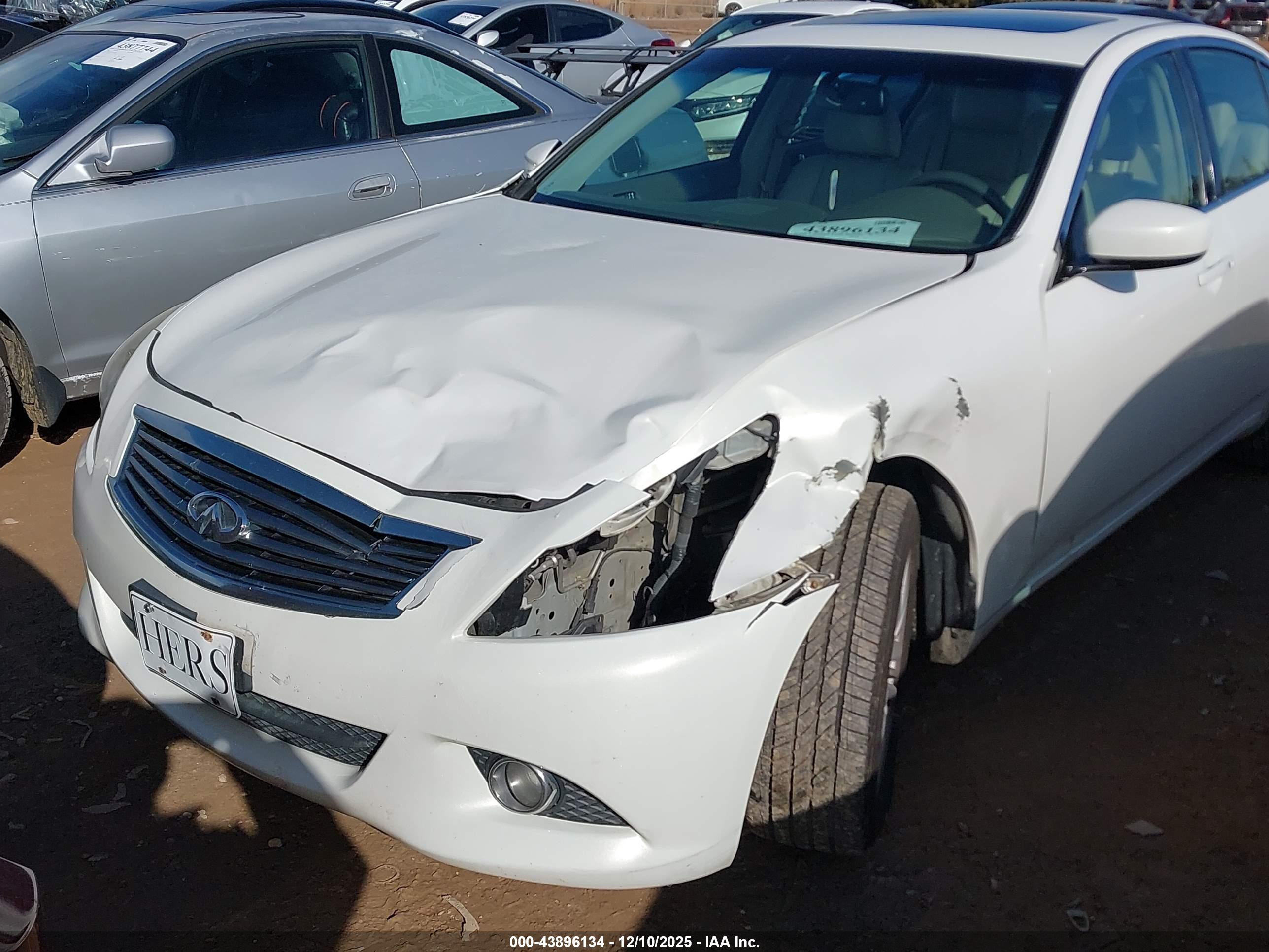 INFINITI G37X image 6