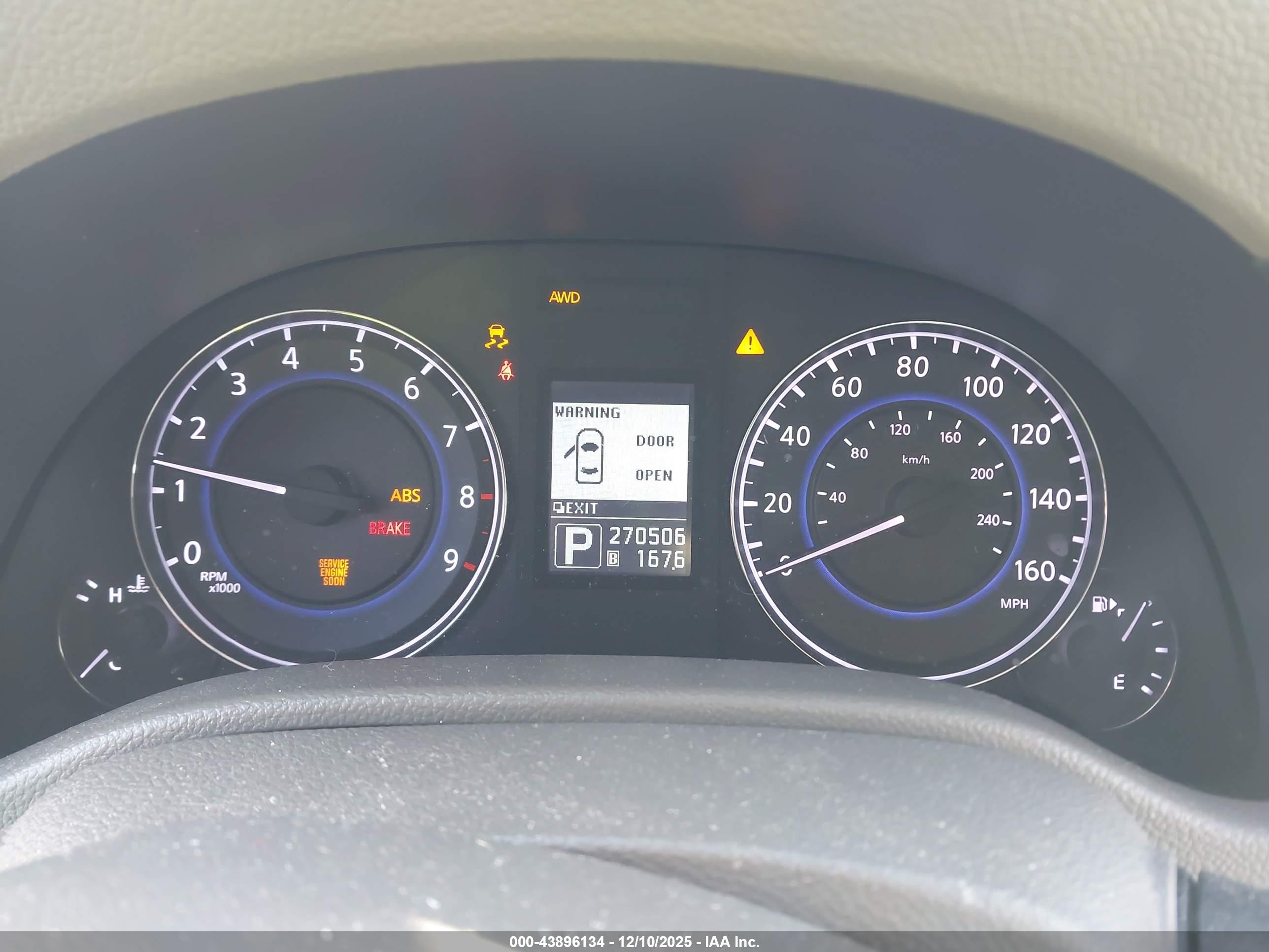 INFINITI G37X image 7
