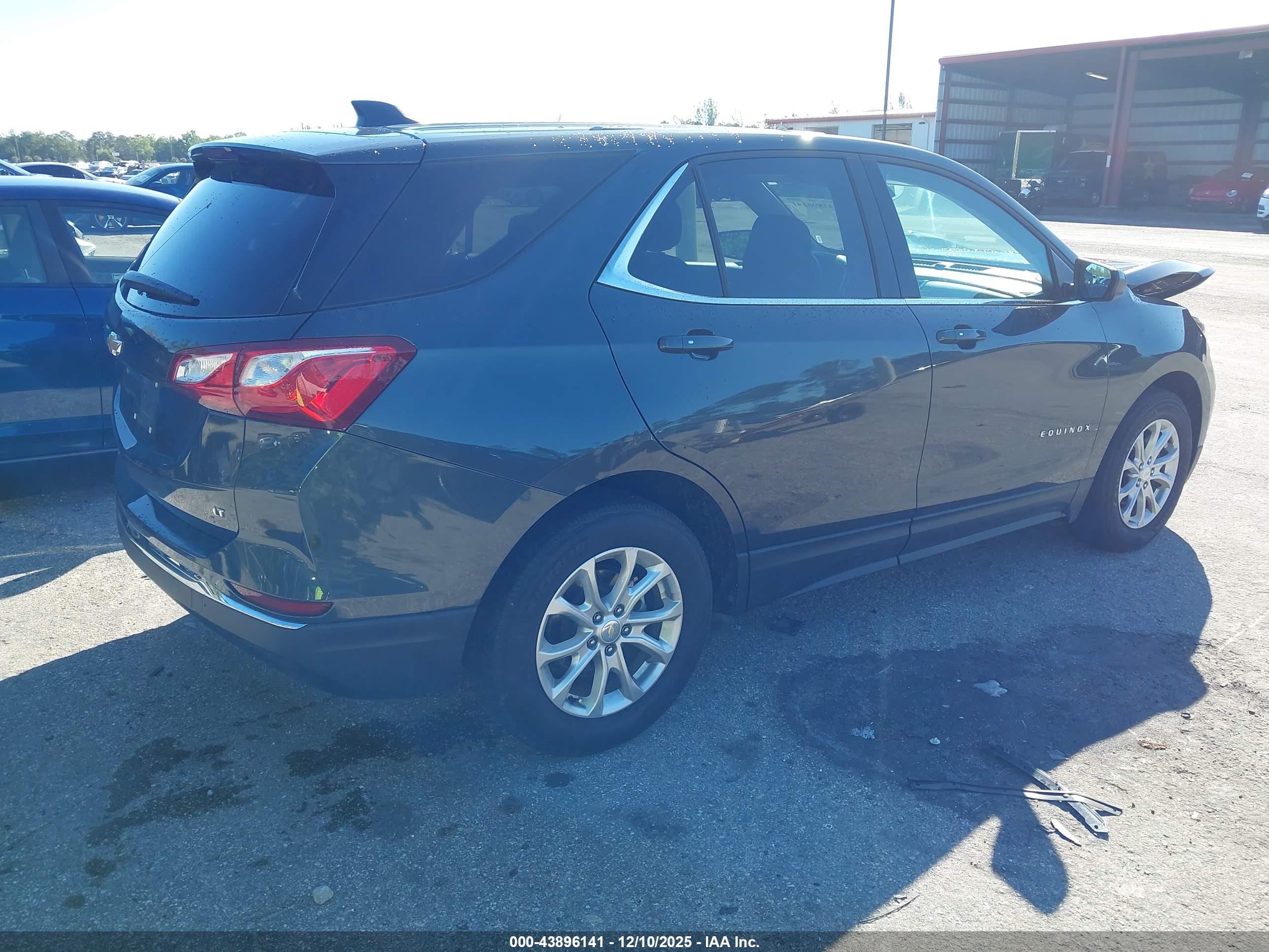 CHEVROLET EQUINOX image 4