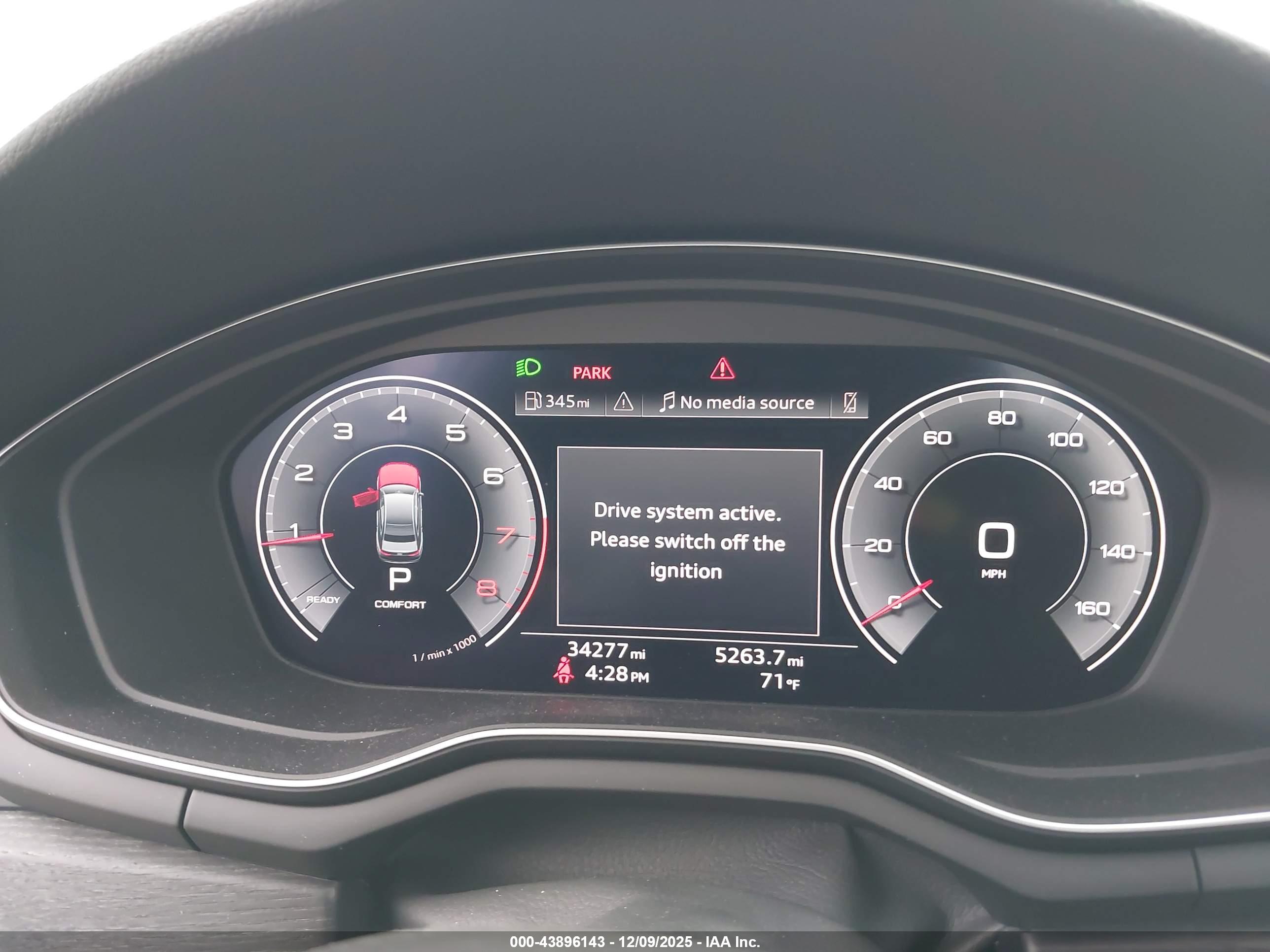 AUDI A4 image 7