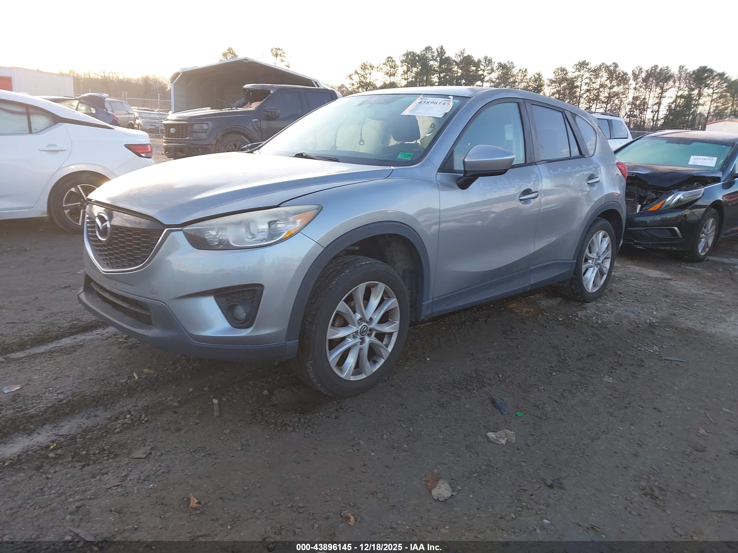 MAZDA CX-5 image 2
