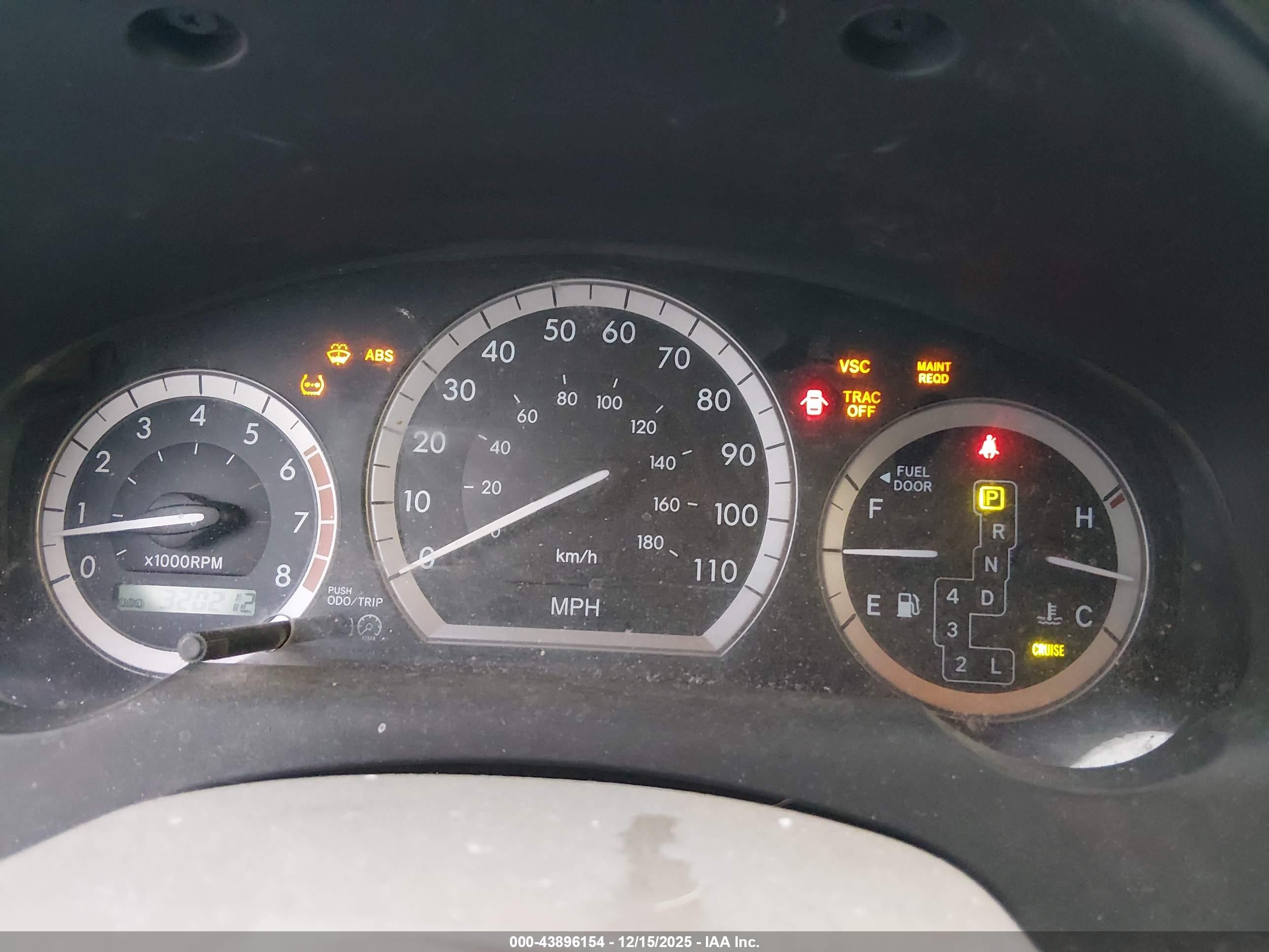 TOYOTA SIENNA image 7