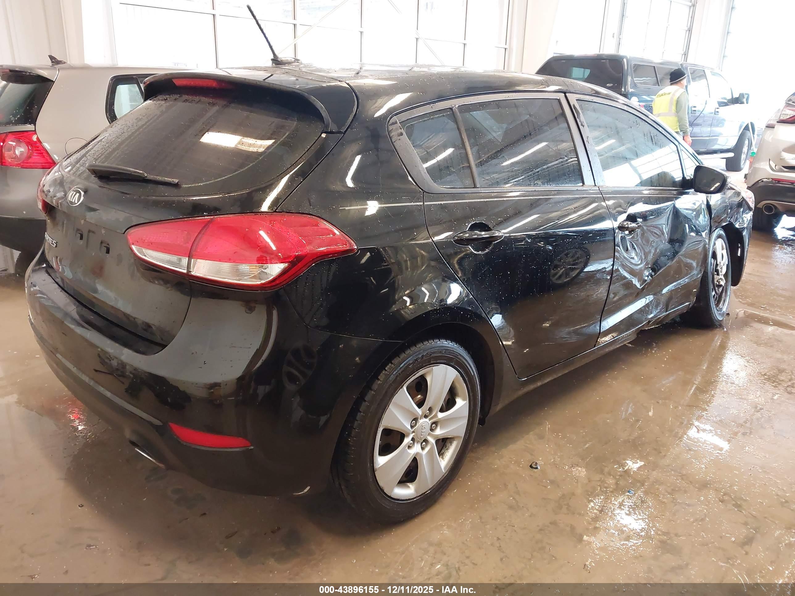 KIA FORTE image 4