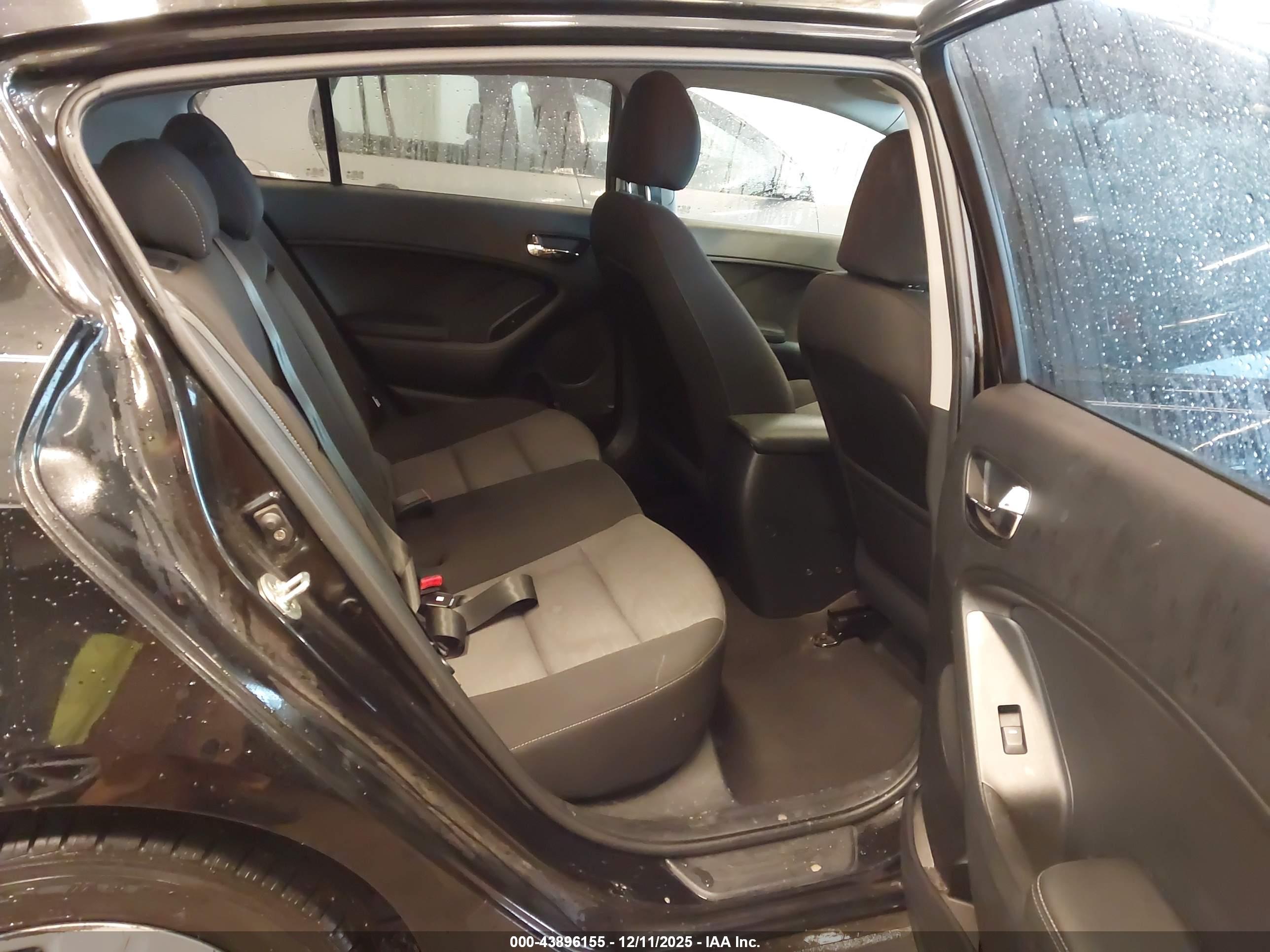 KIA FORTE image 8