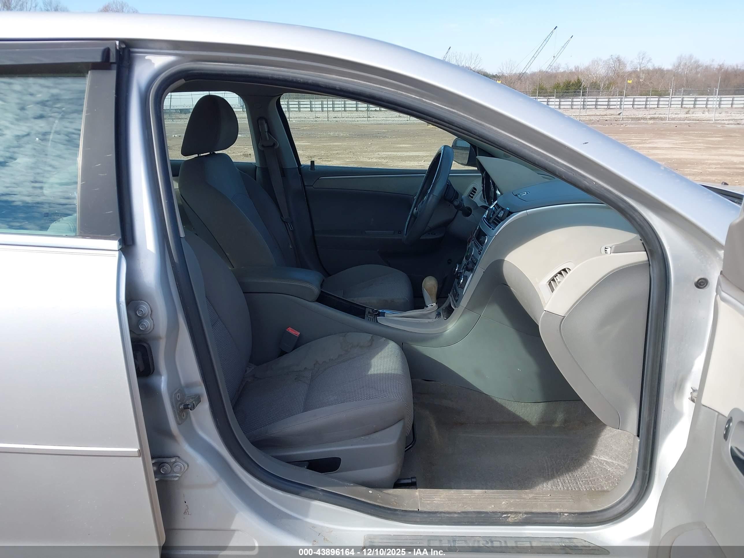 CHEVROLET MALIBU image 5