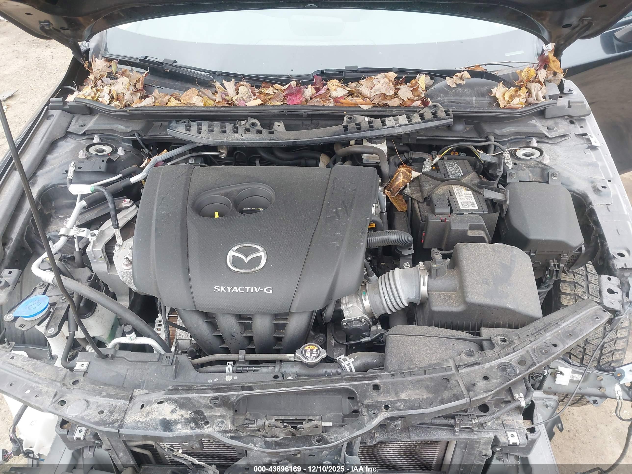 MAZDA MAZDA3 image 10