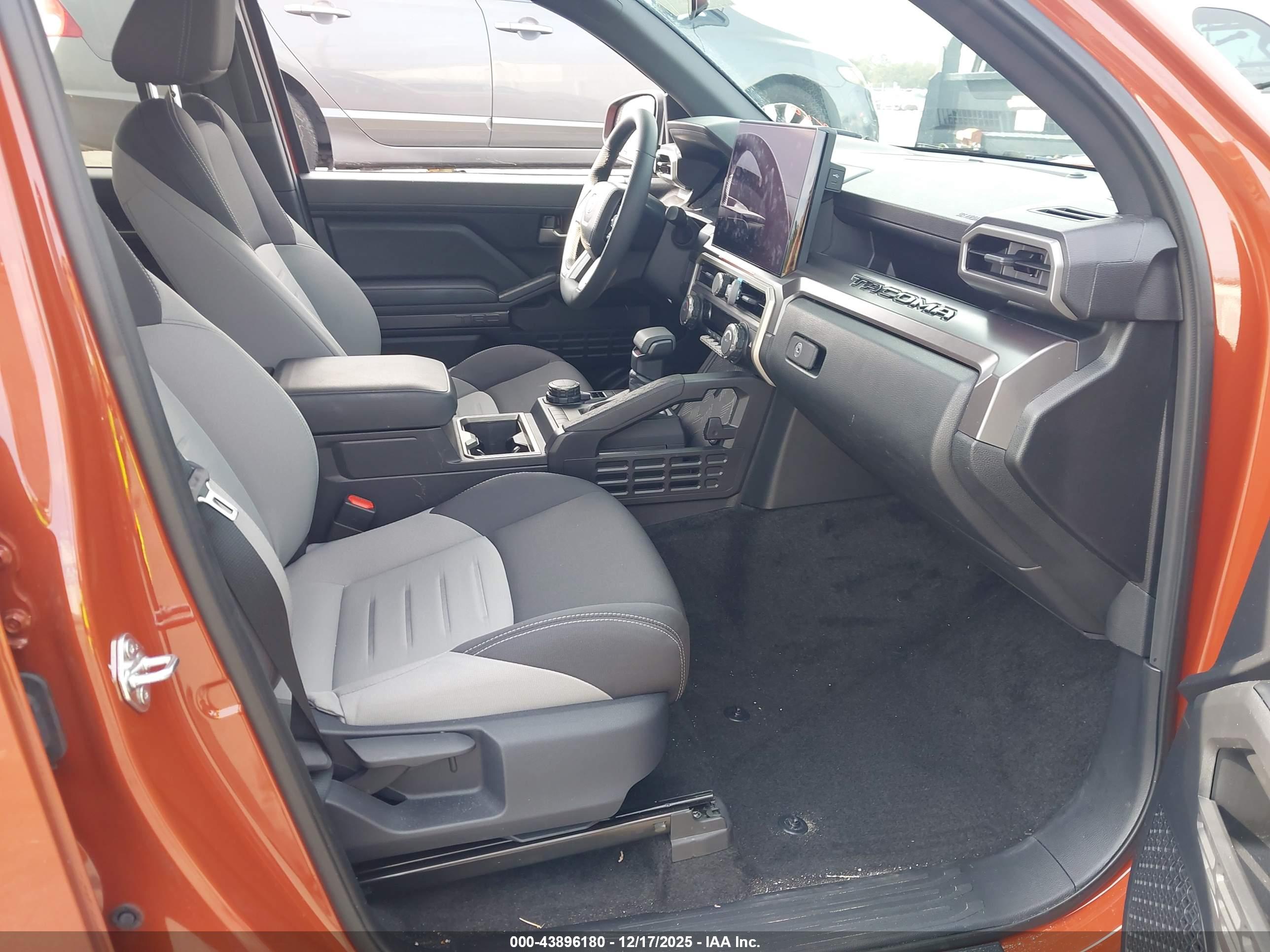 TOYOTA TACOMA image 5