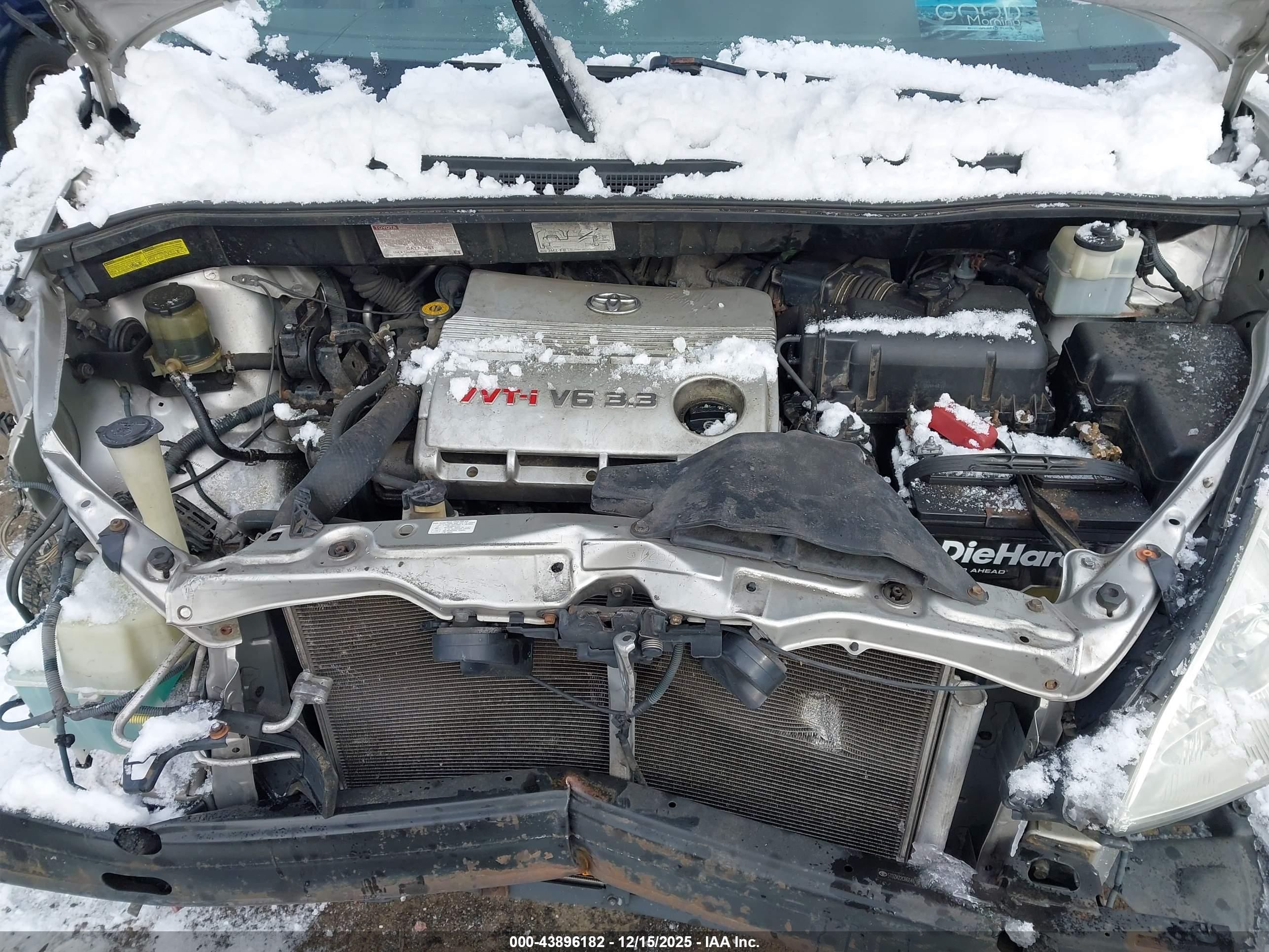 TOYOTA SIENNA image 10