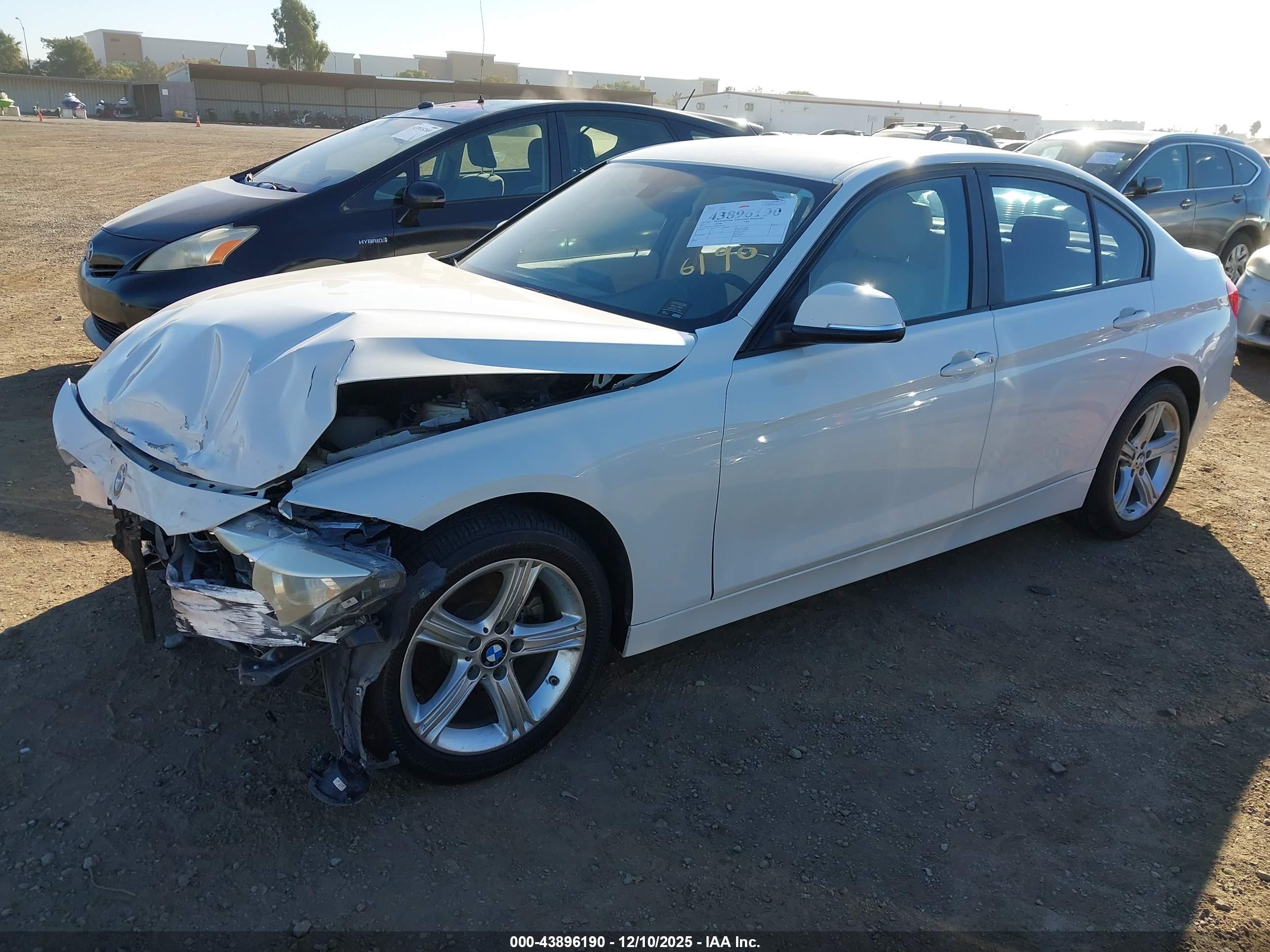 BMW 320I image 2