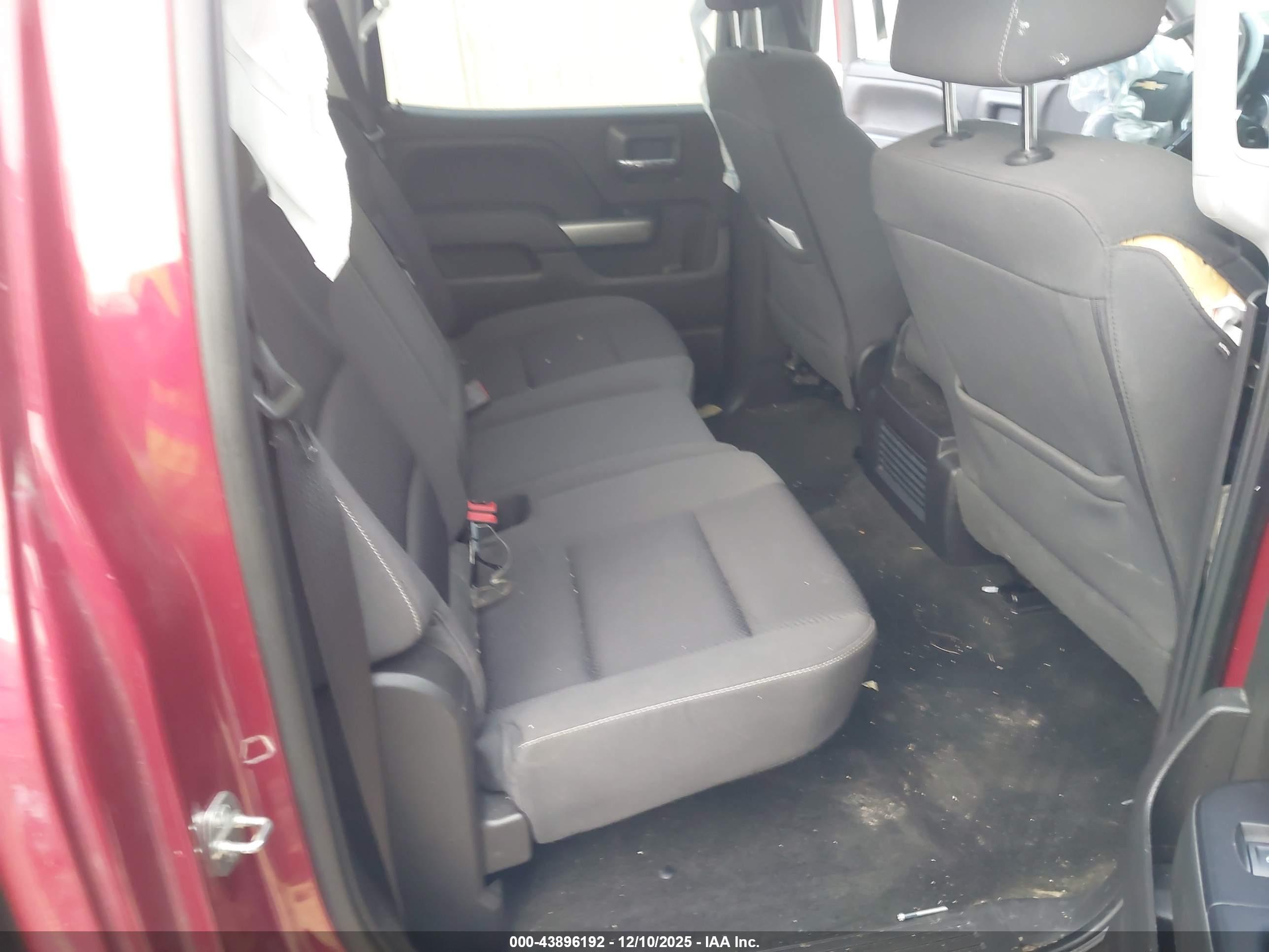 CHEVROLET SILVERADO image 8