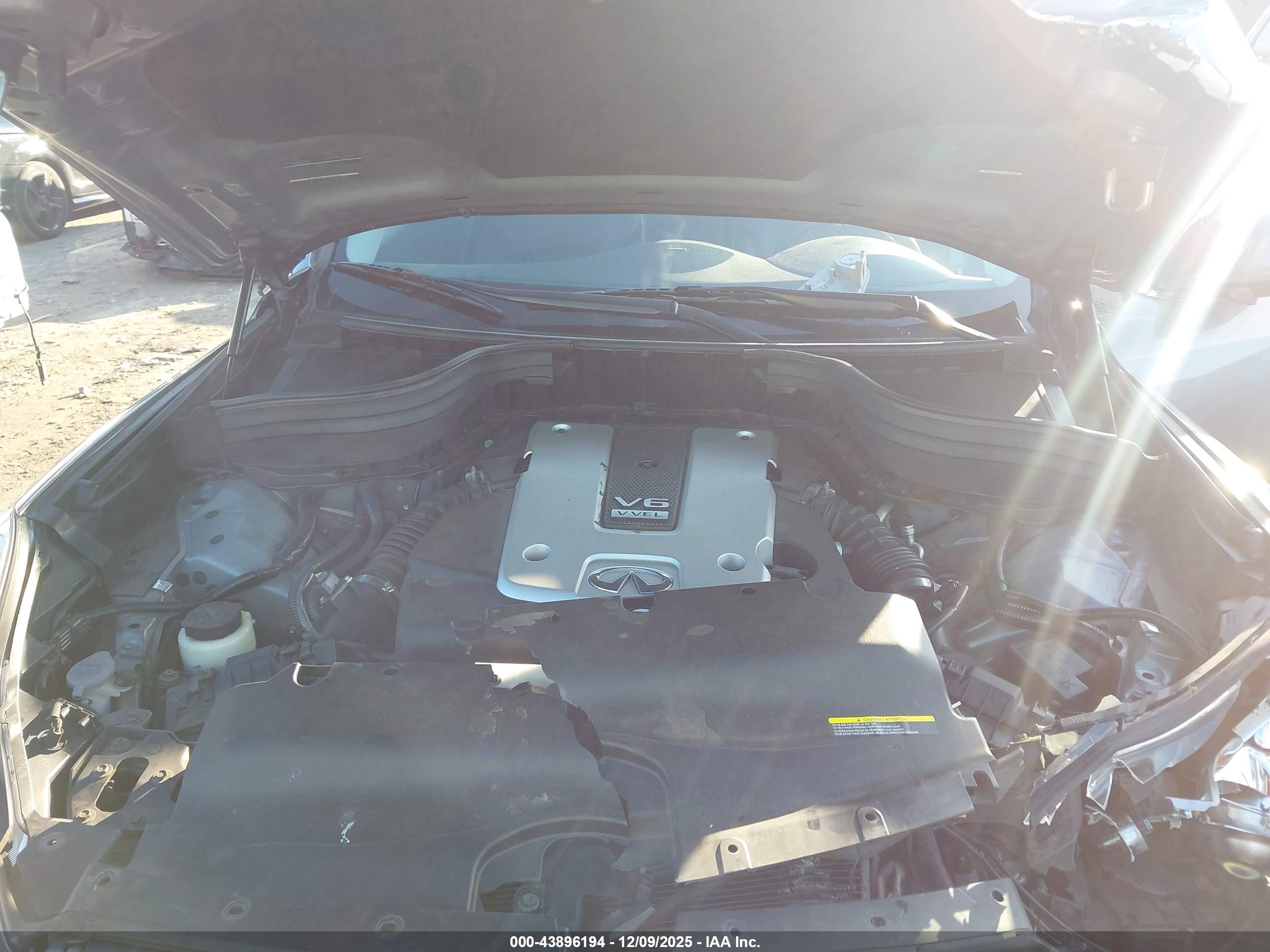 INFINITI QX50 image 10