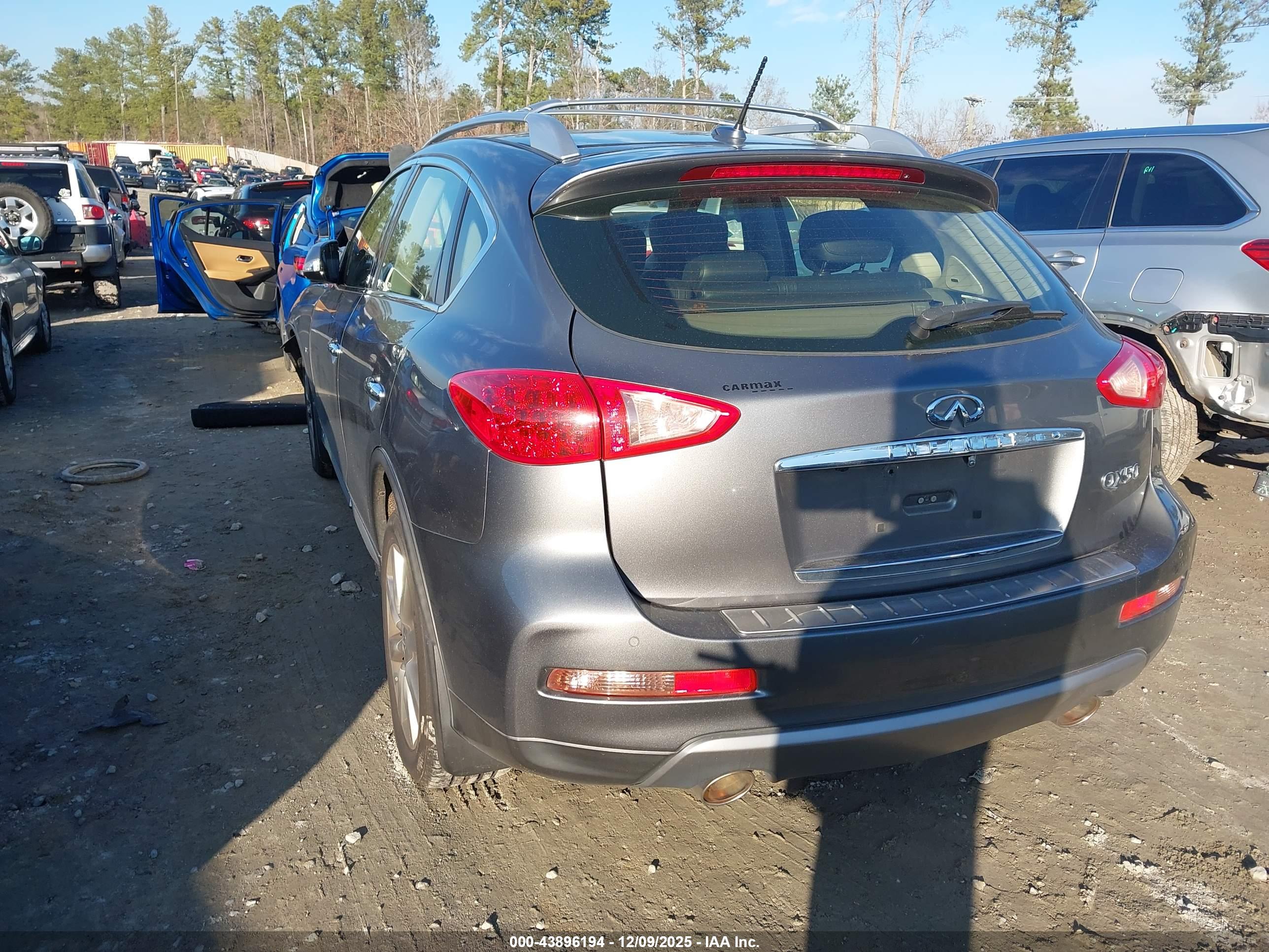 INFINITI QX50 image 3