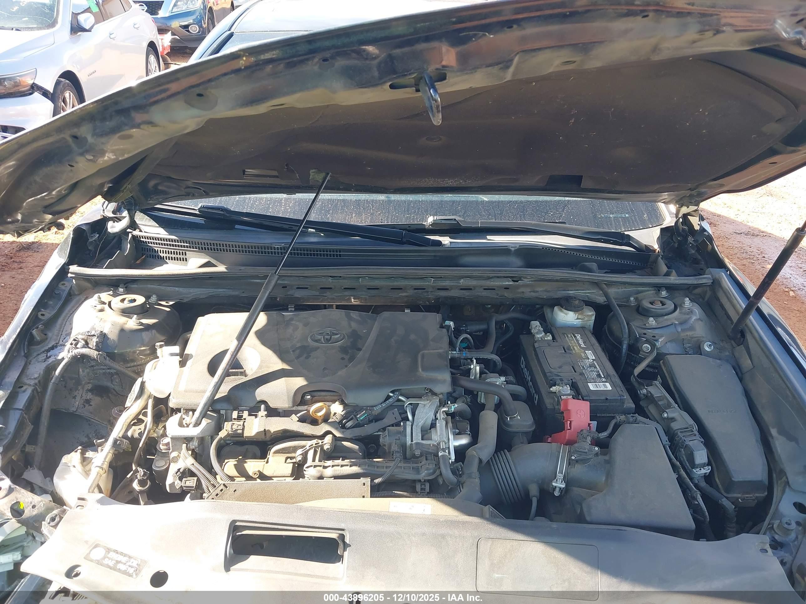 TOYOTA CAMRY image 10