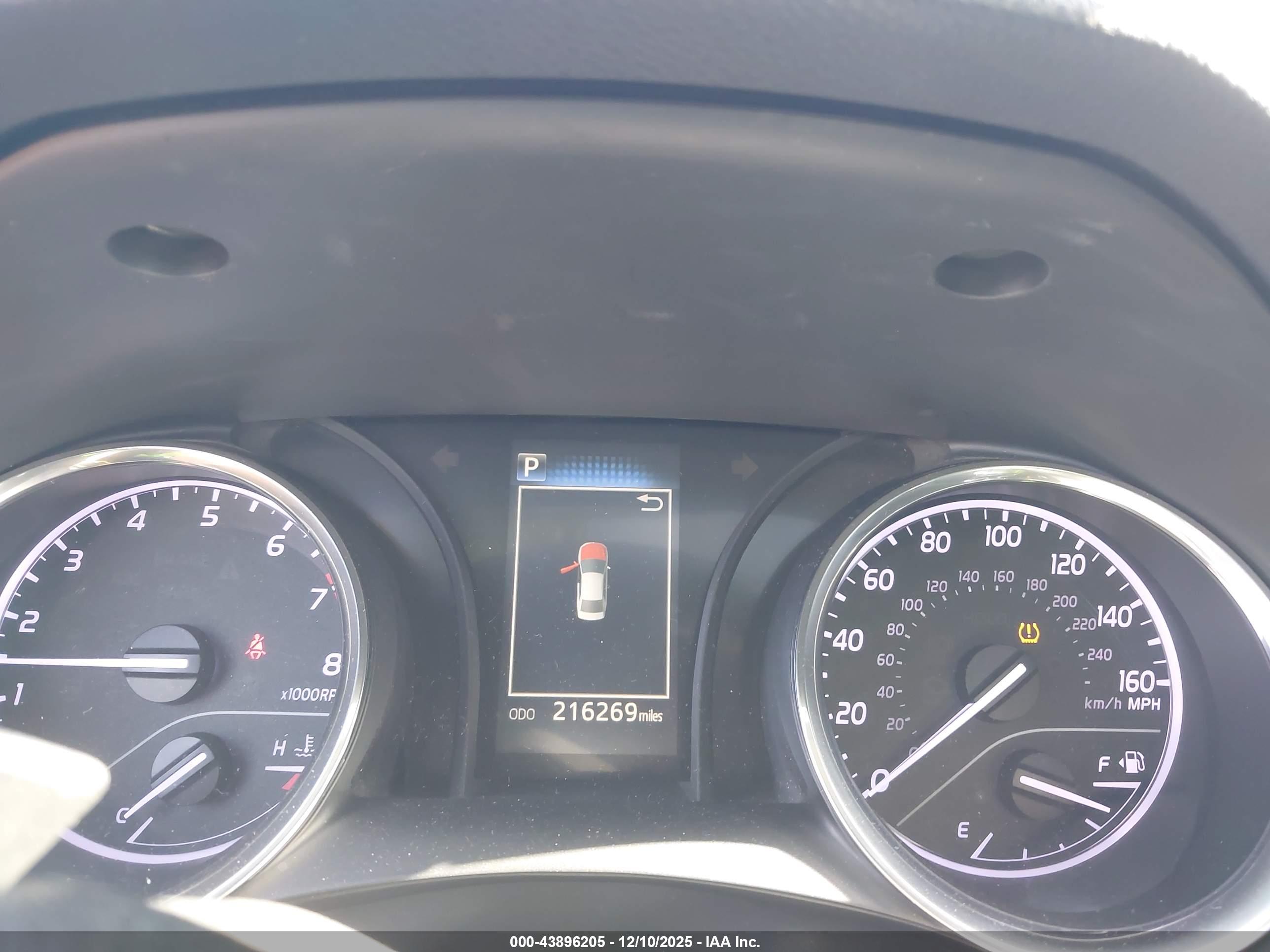 TOYOTA CAMRY image 7