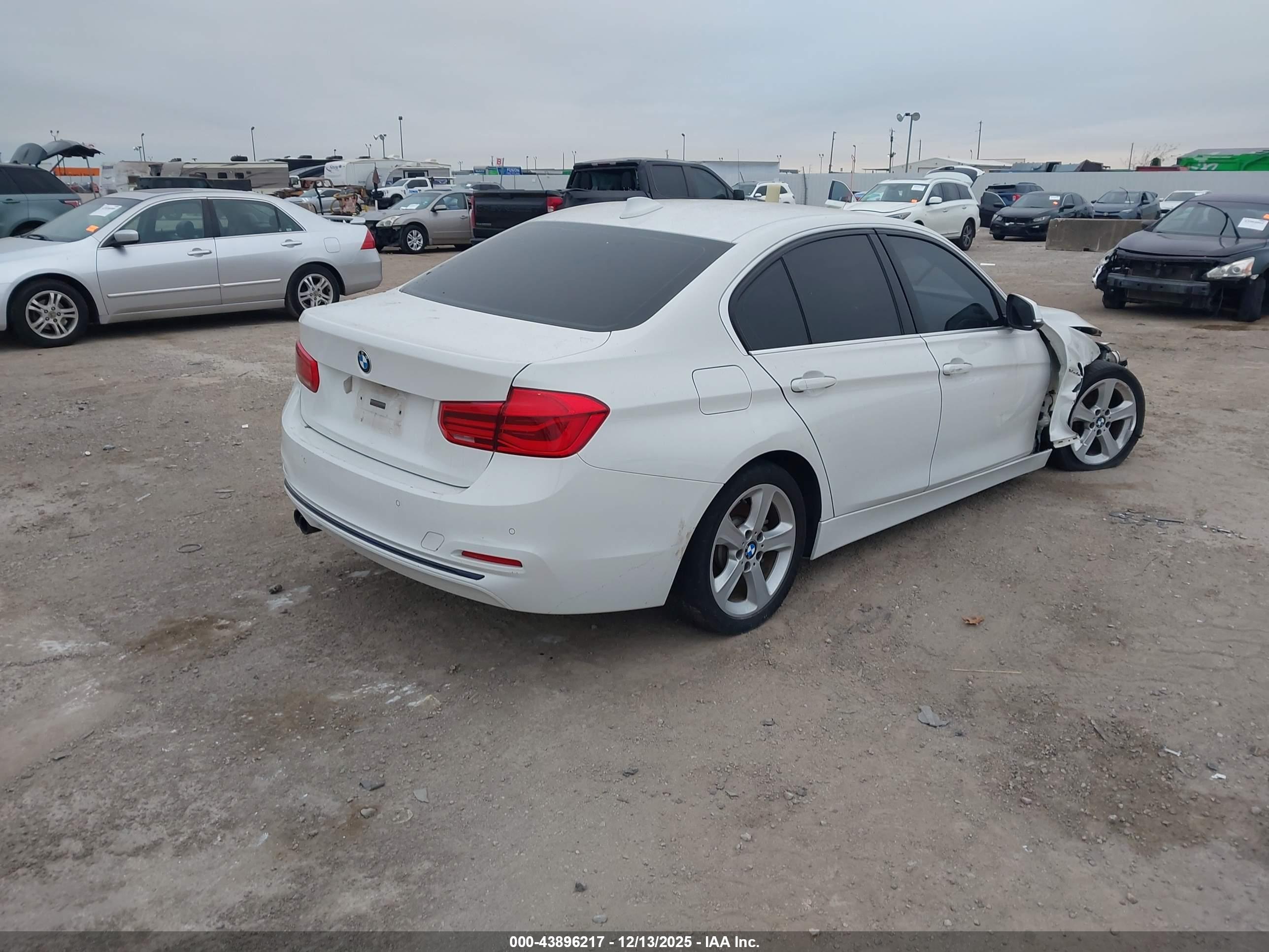 BMW 330I image 4