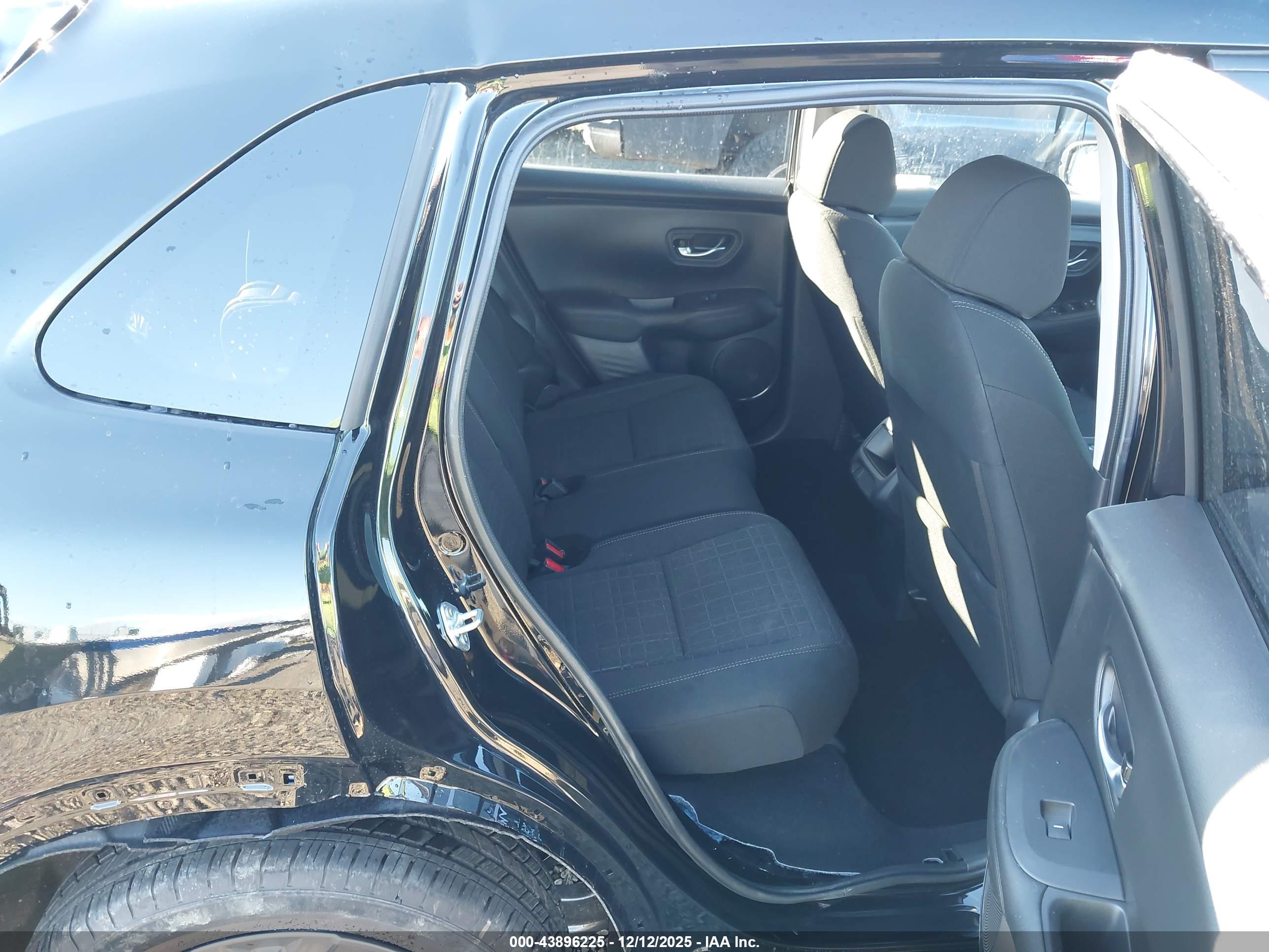 HONDA HR-V image 8