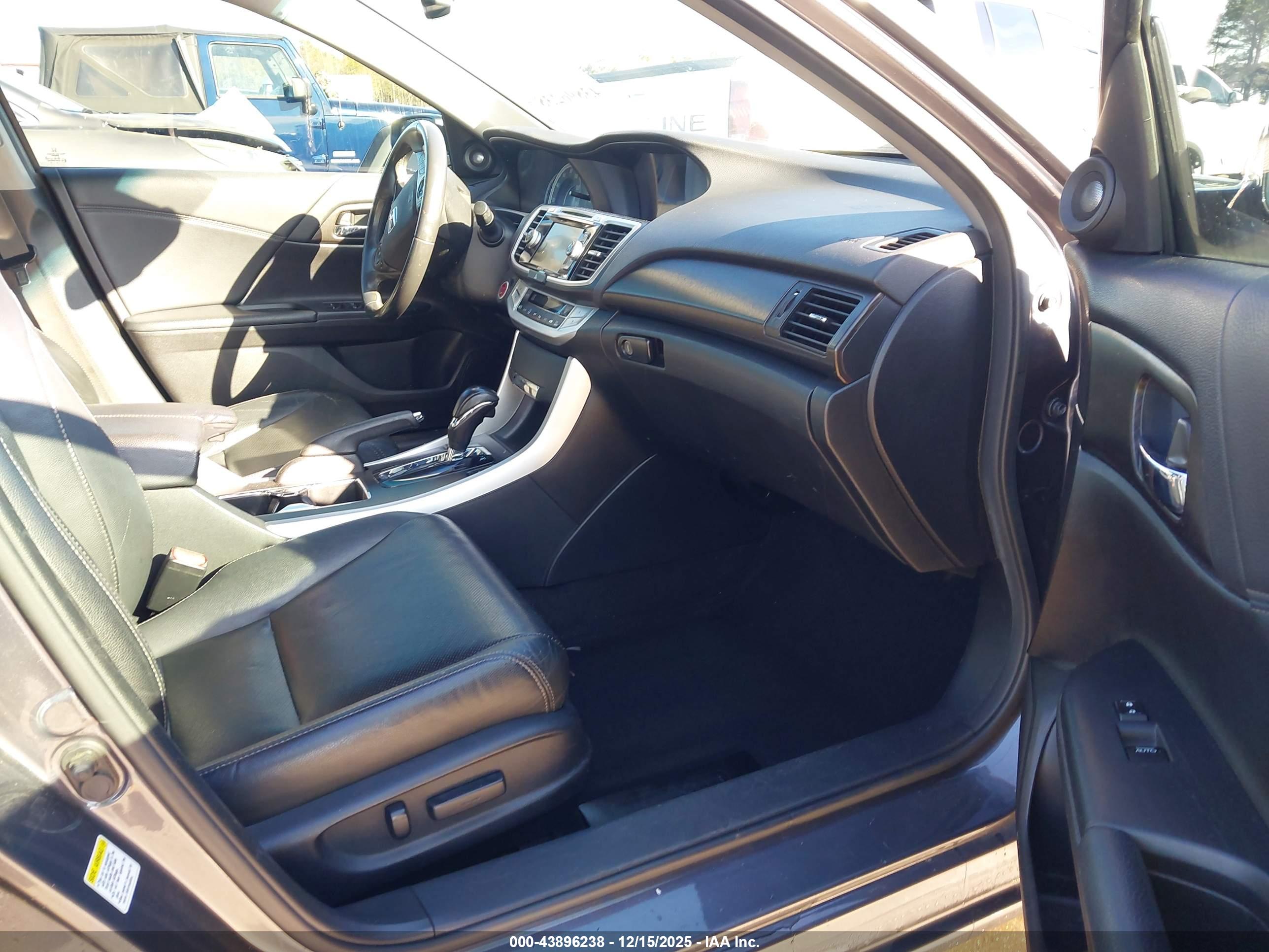 HONDA ACCORD image 5