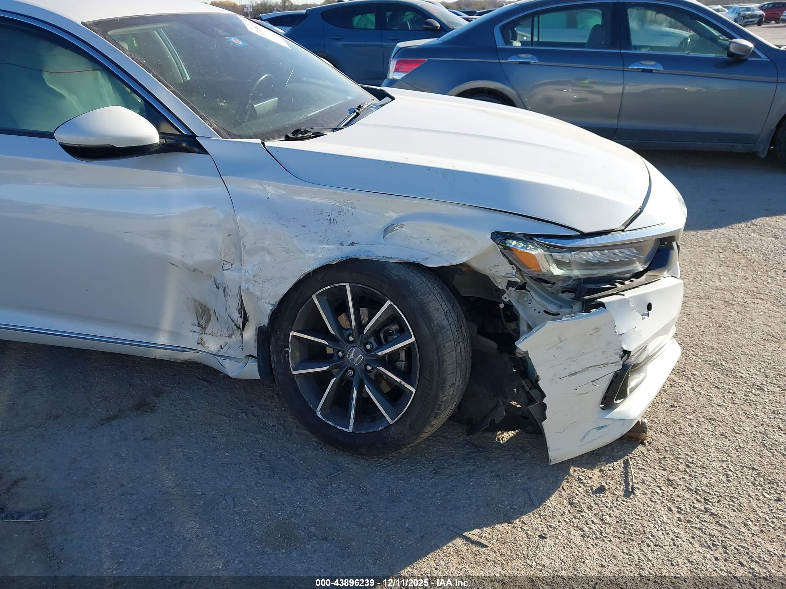 HONDA ACCORD image 6