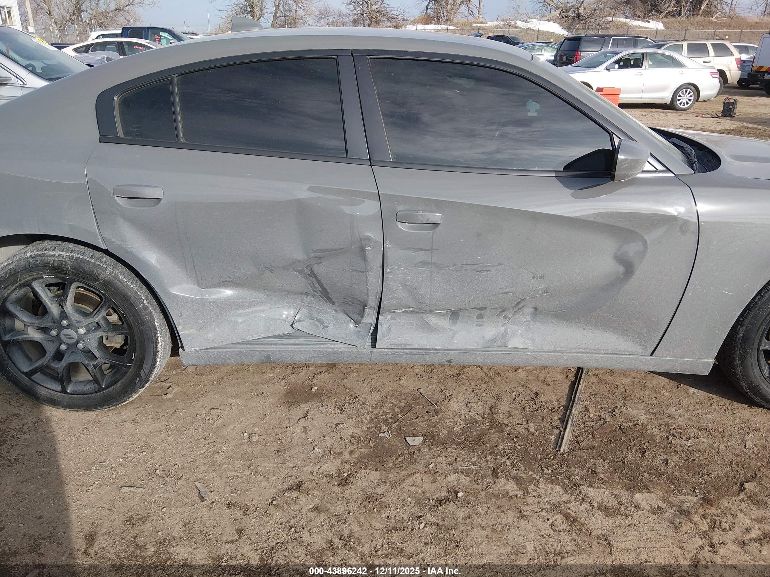 DODGE CHARGER image 6