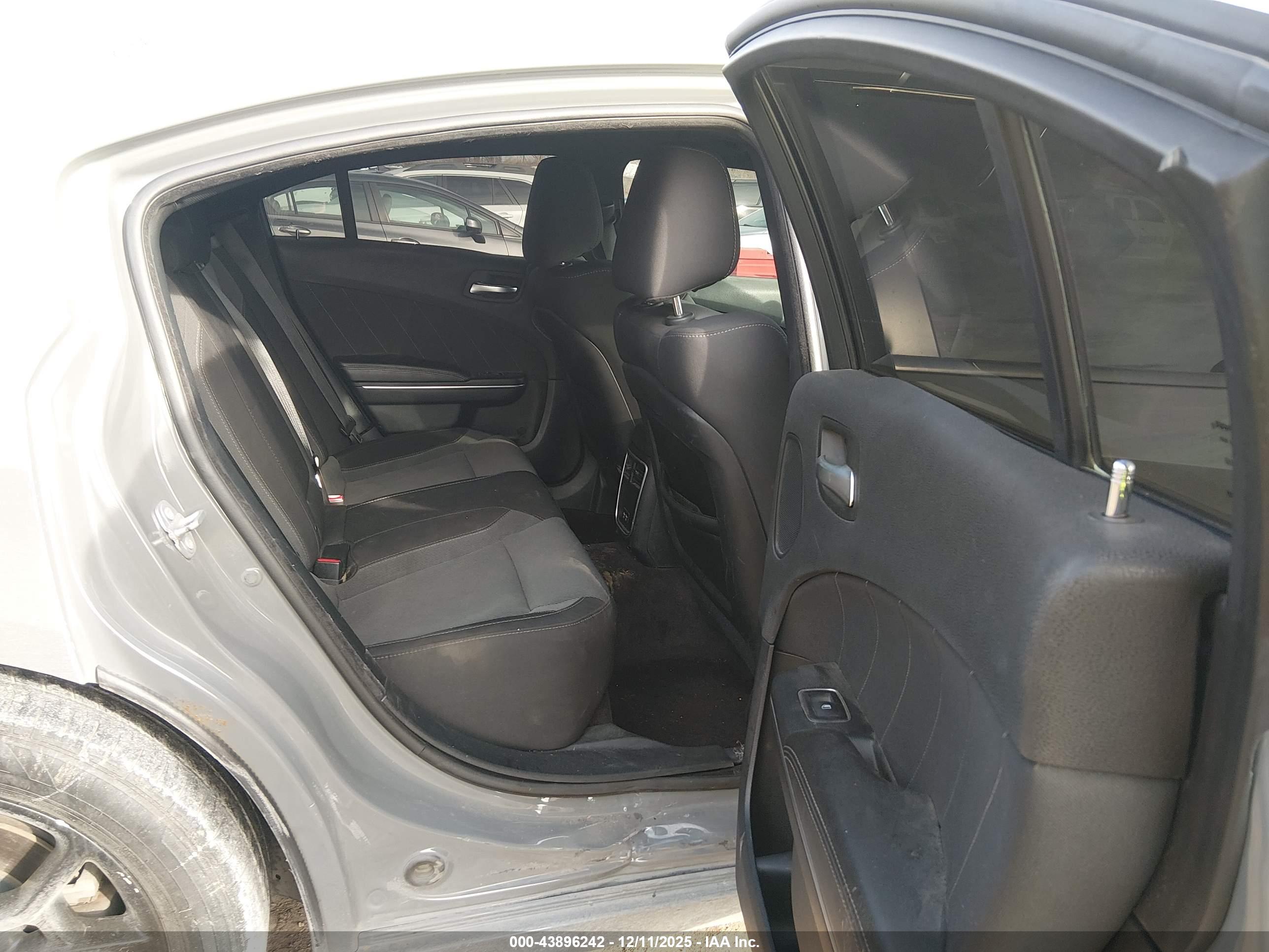 DODGE CHARGER image 8