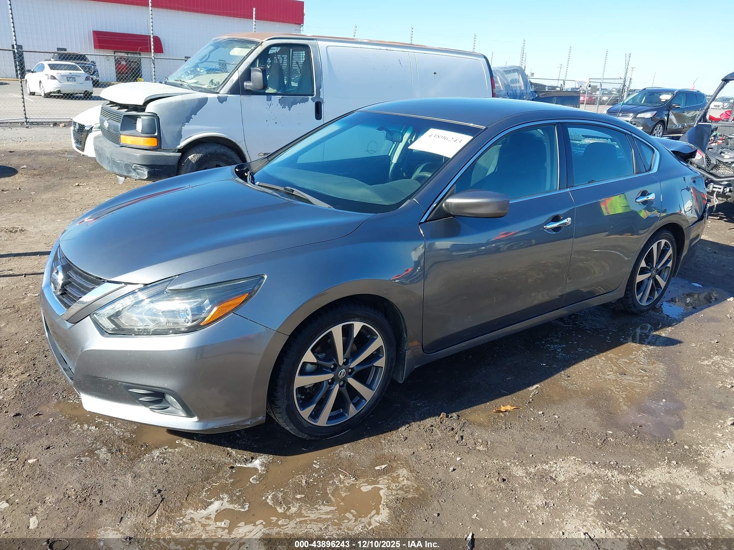 NISSAN ALTIMA image 2