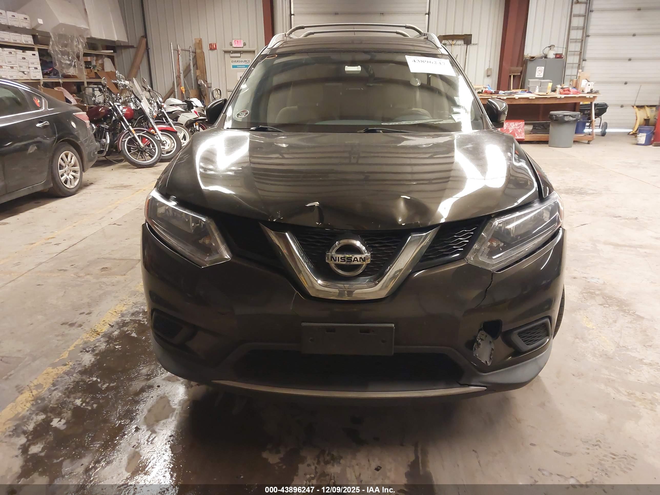 NISSAN ROGUE image 6